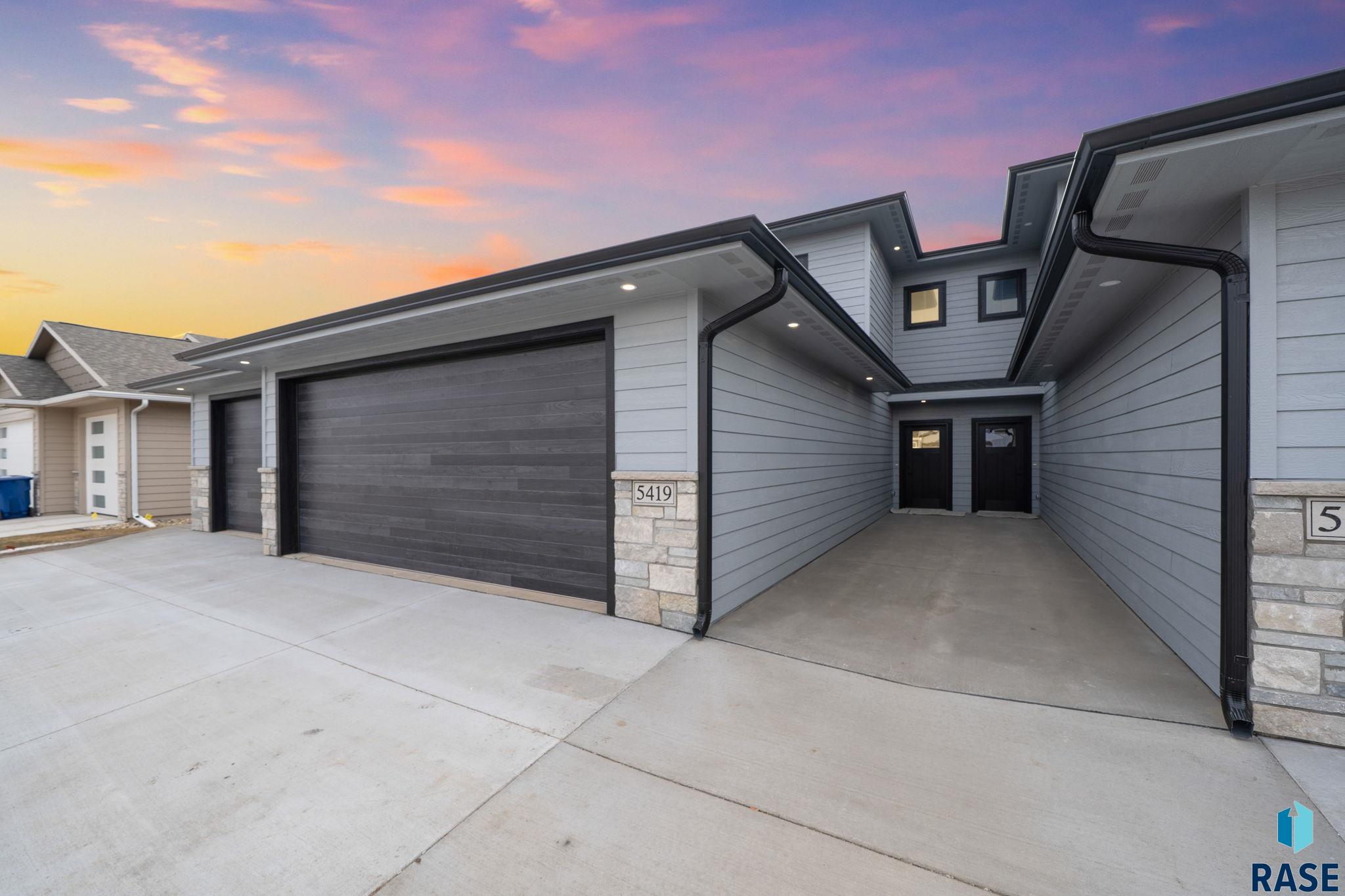 5419 Vision Cir, Sioux Falls