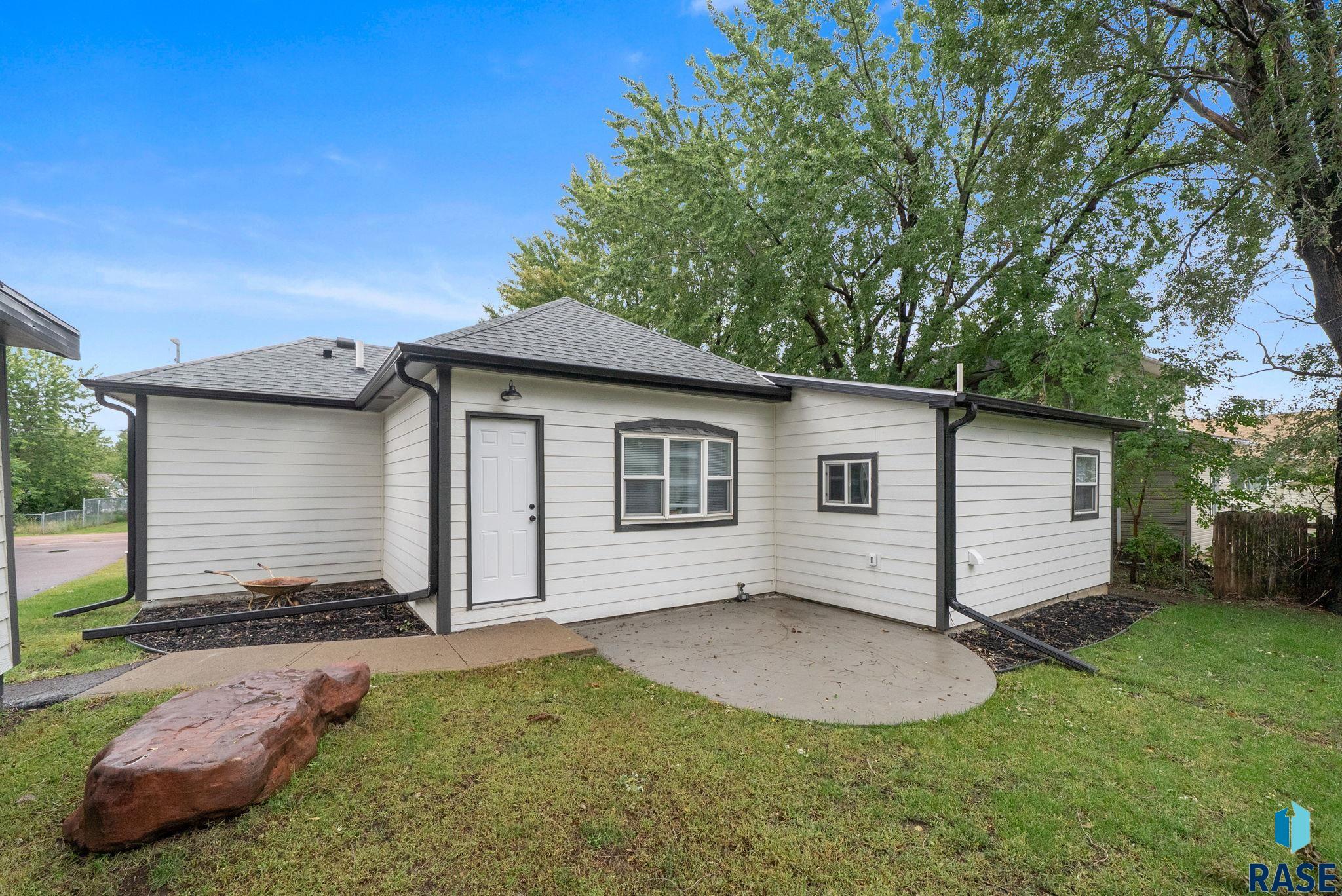 3239 Lewis Ave, Sioux Falls