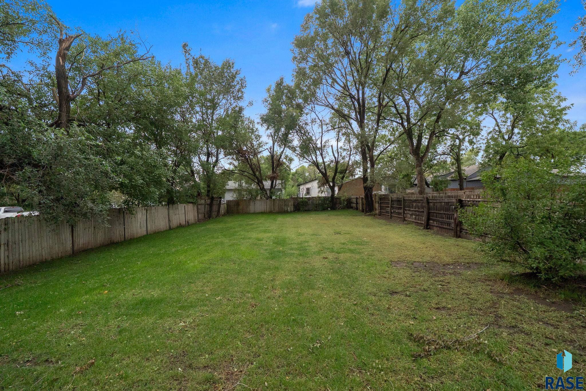 3239 Lewis Ave, Sioux Falls