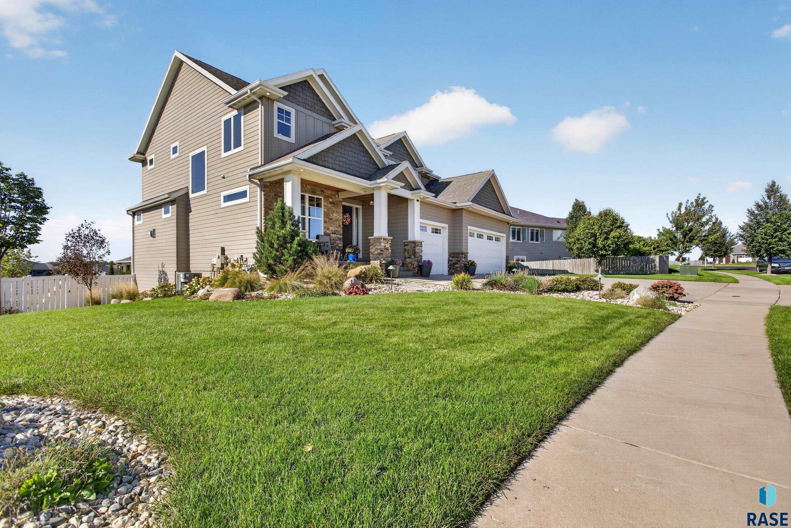 8324 Water Wood St, Sioux Falls
