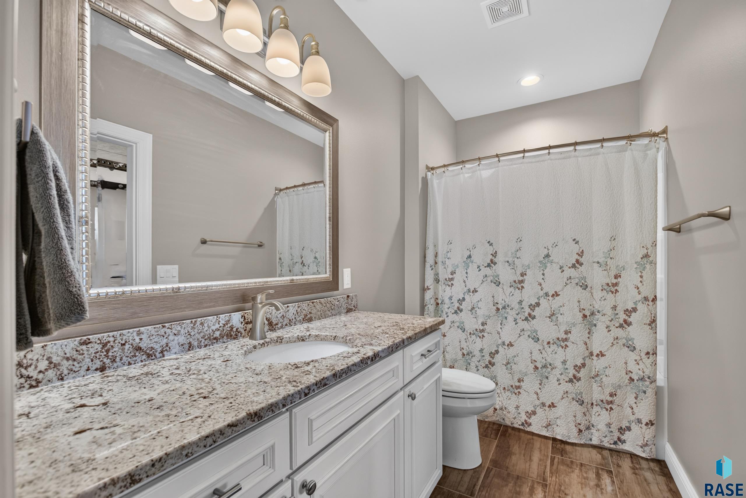 8324 Water Wood St, Sioux Falls
