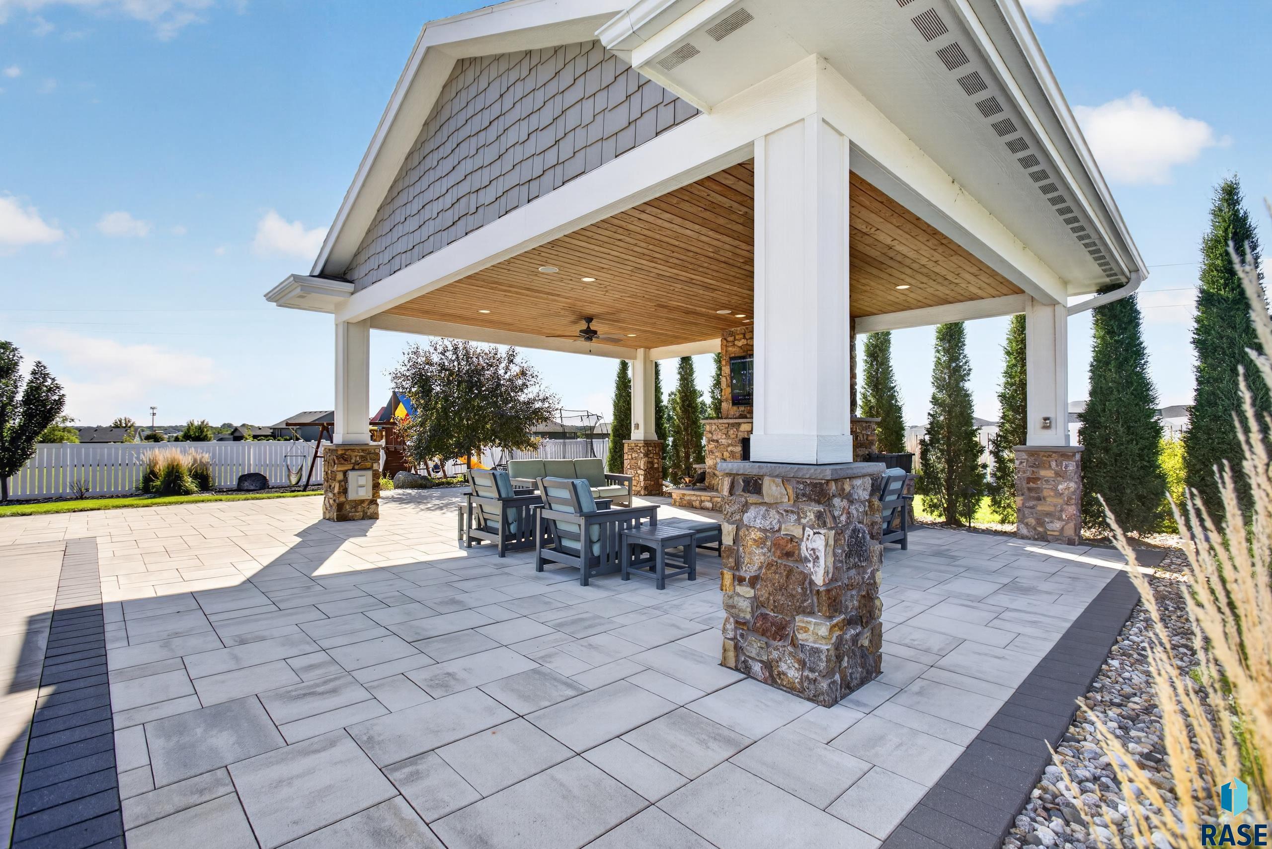 8324 Water Wood St, Sioux Falls