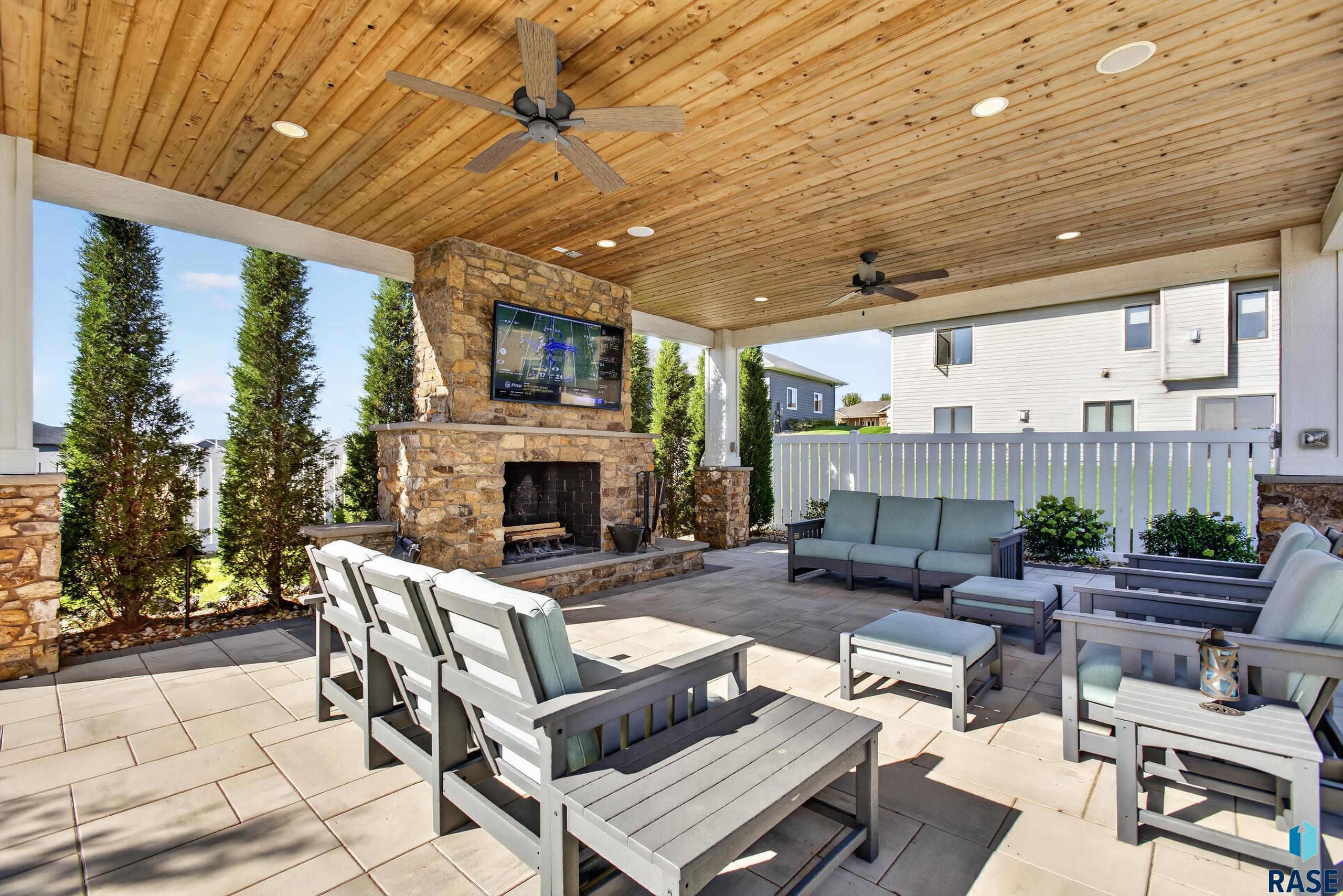 8324 Water Wood St, Sioux Falls