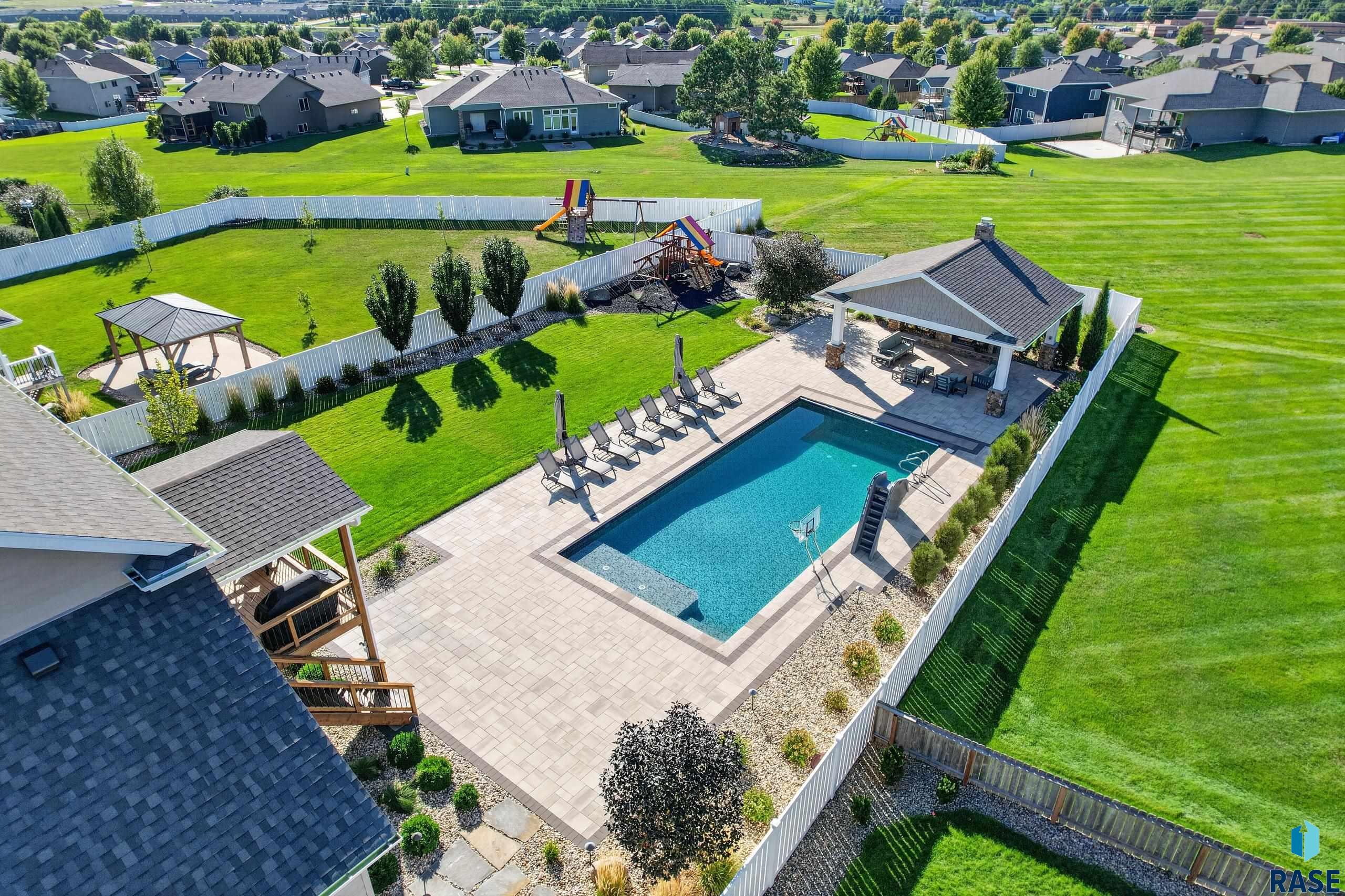 8324 Water Wood St, Sioux Falls