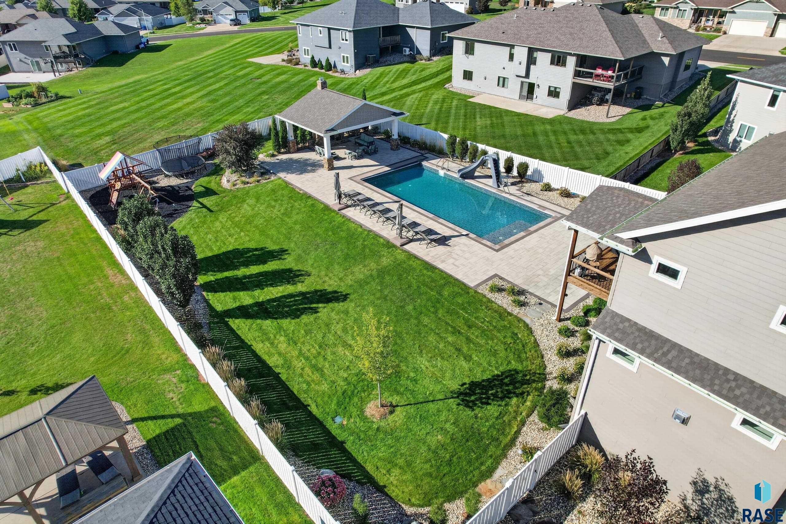 8324 Water Wood St, Sioux Falls