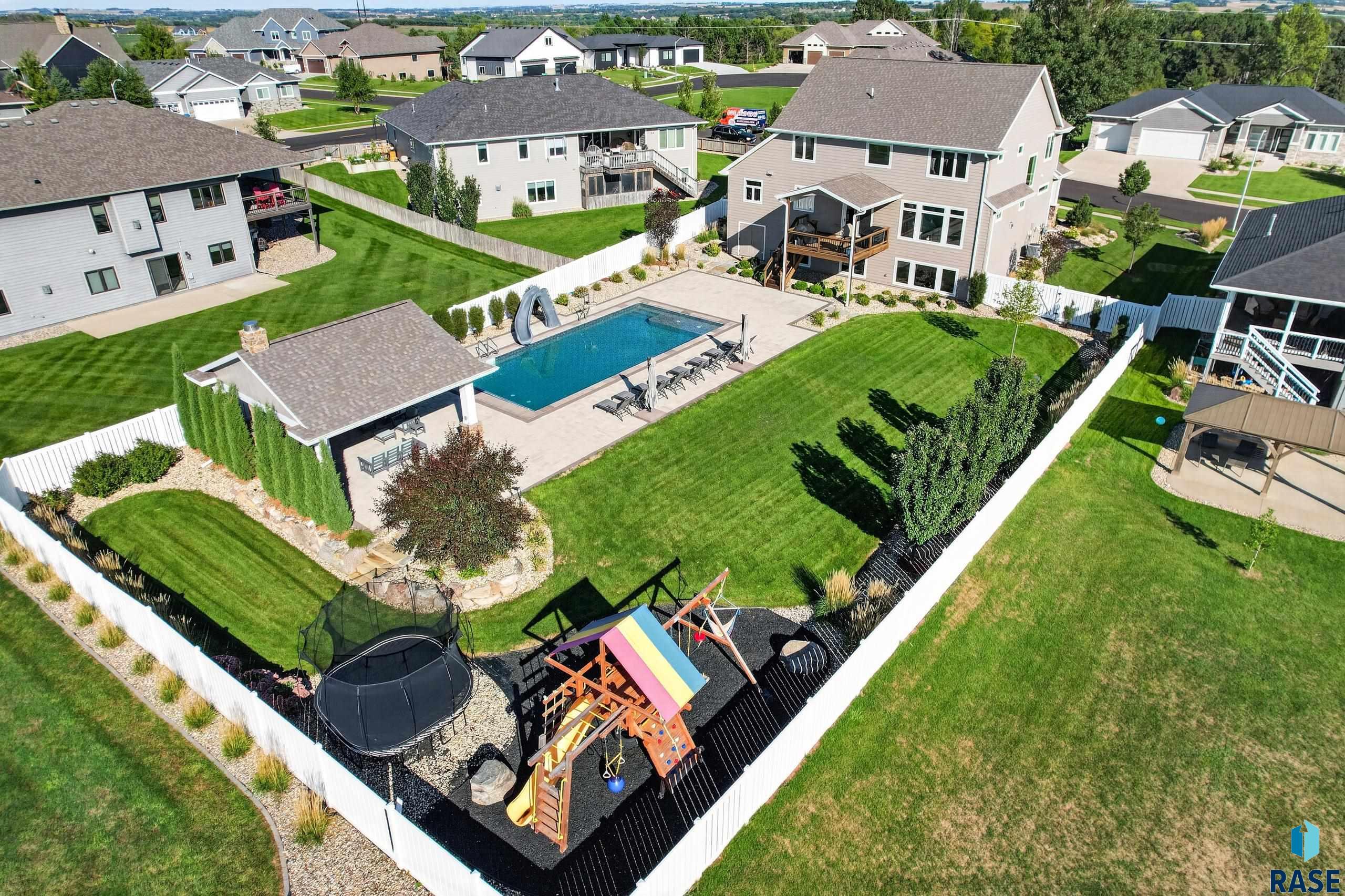 8324 Water Wood St, Sioux Falls