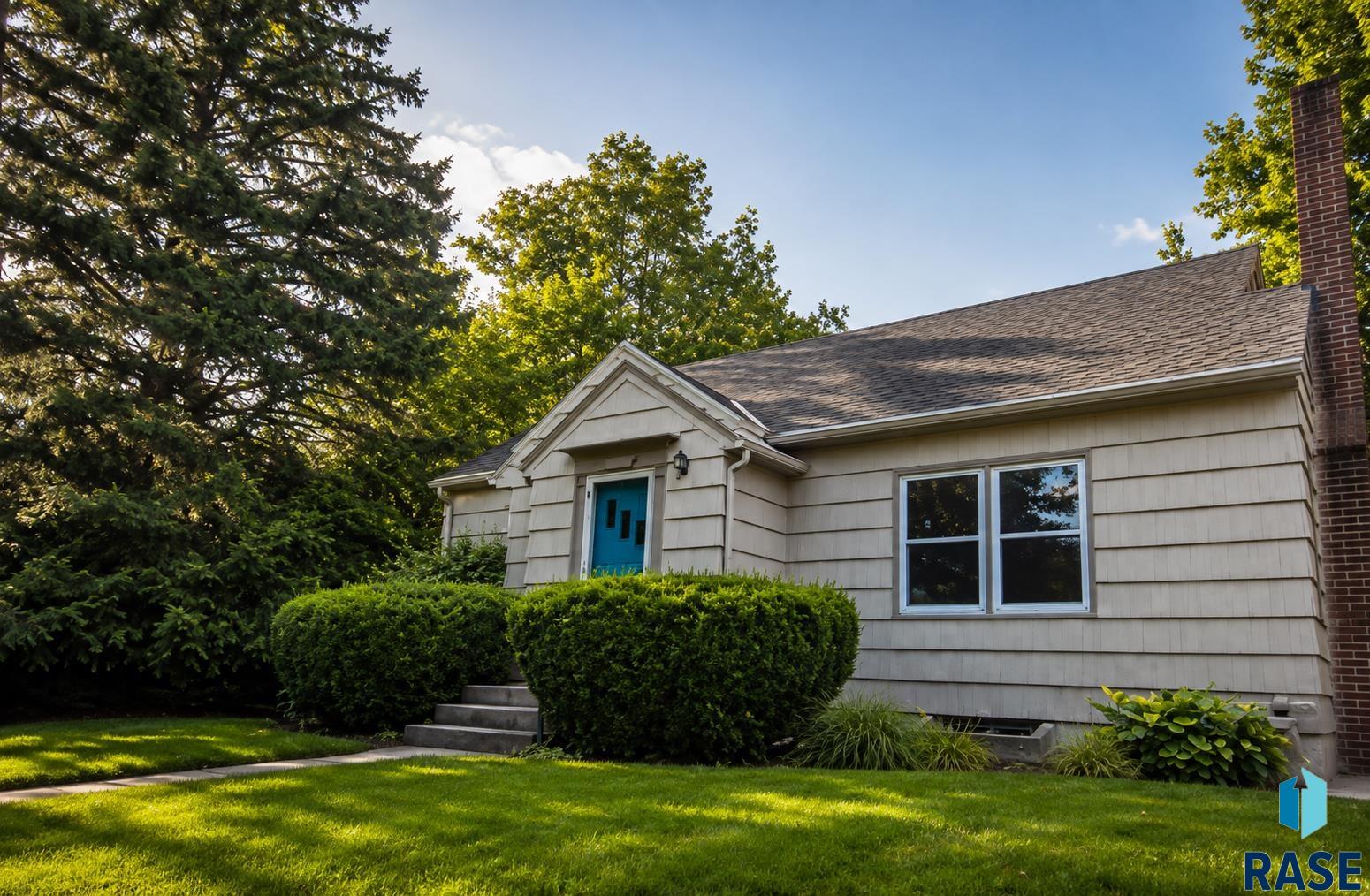 1211 W 13th St, Sioux Falls