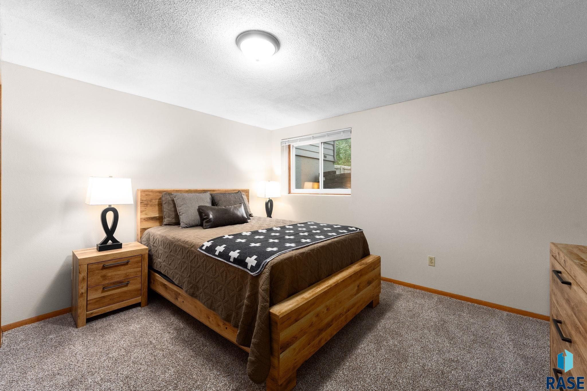 705 Montgomery Ct, Sioux Falls