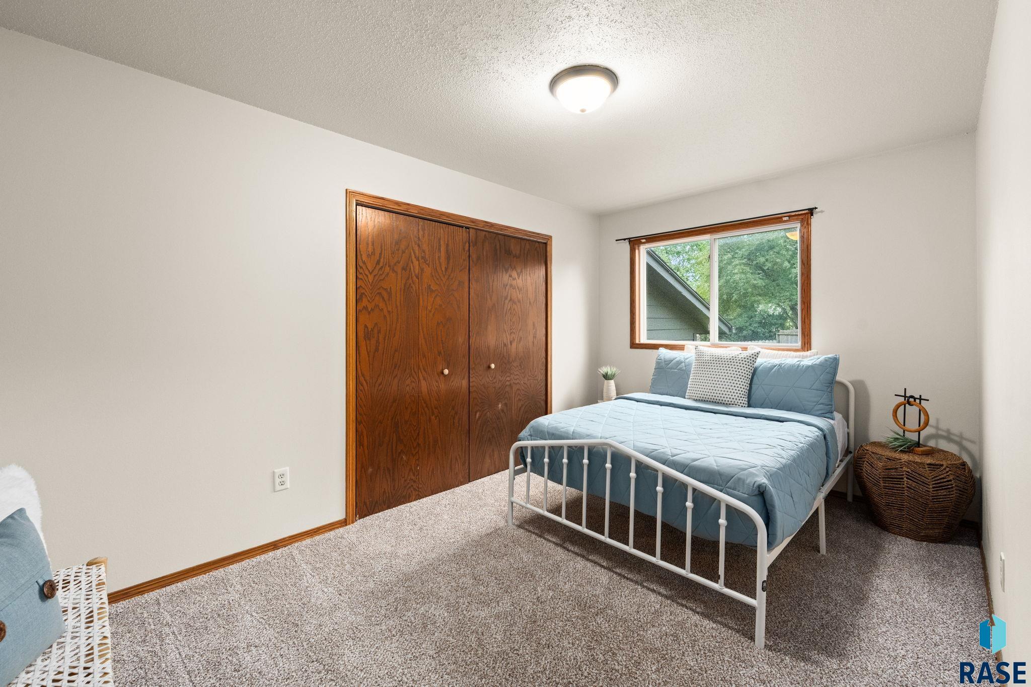 705 Montgomery Ct, Sioux Falls