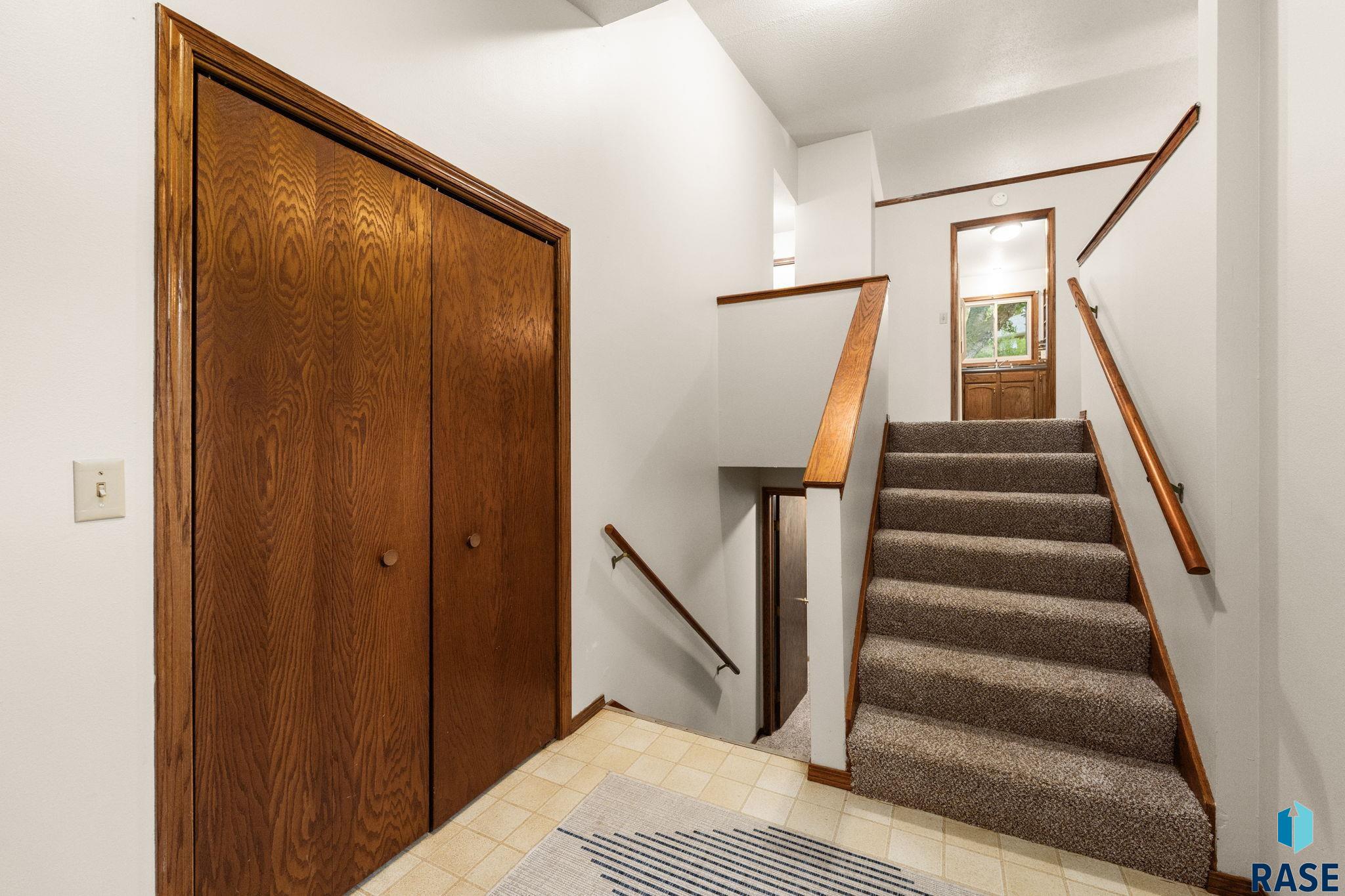 705 Montgomery Ct, Sioux Falls