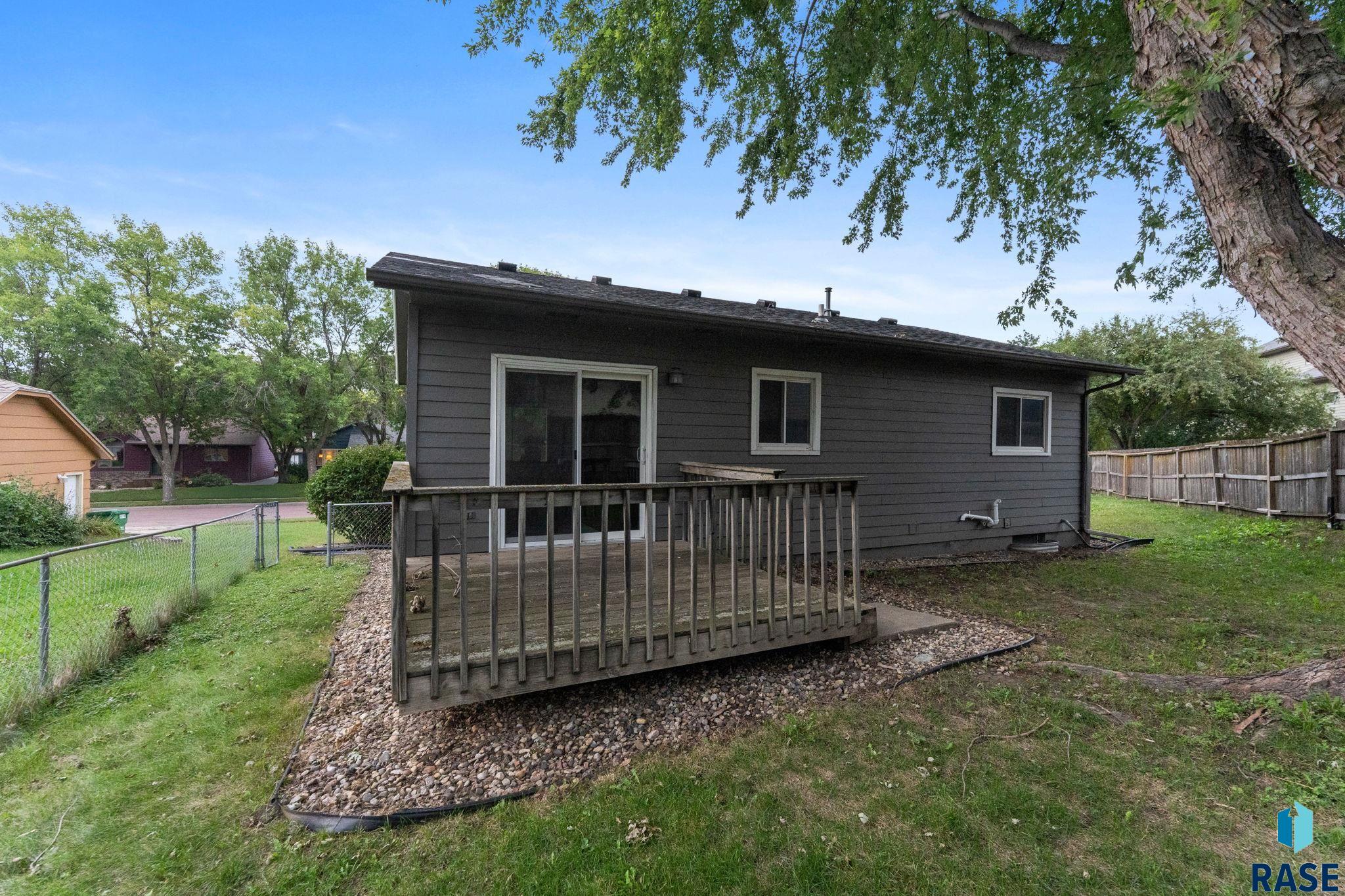 705 Montgomery Ct, Sioux Falls