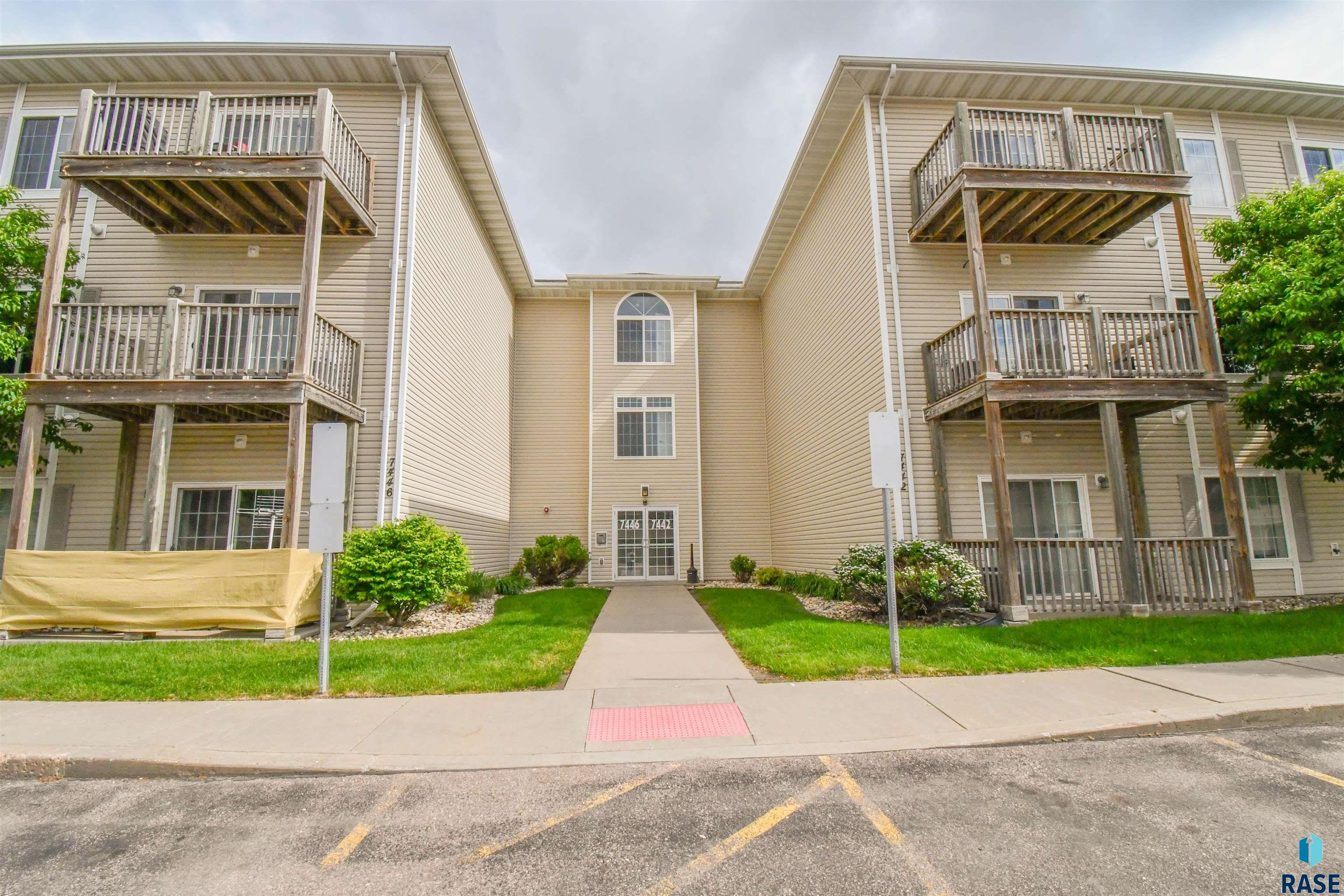 7438 S Louise Ave, Sioux Falls
