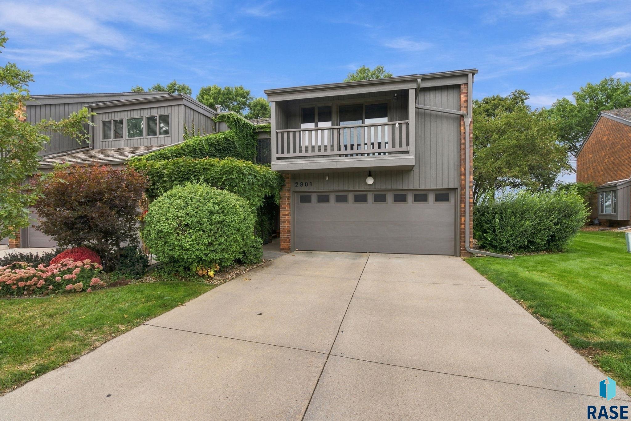 2901 S Ridgeview Way, Sioux Falls