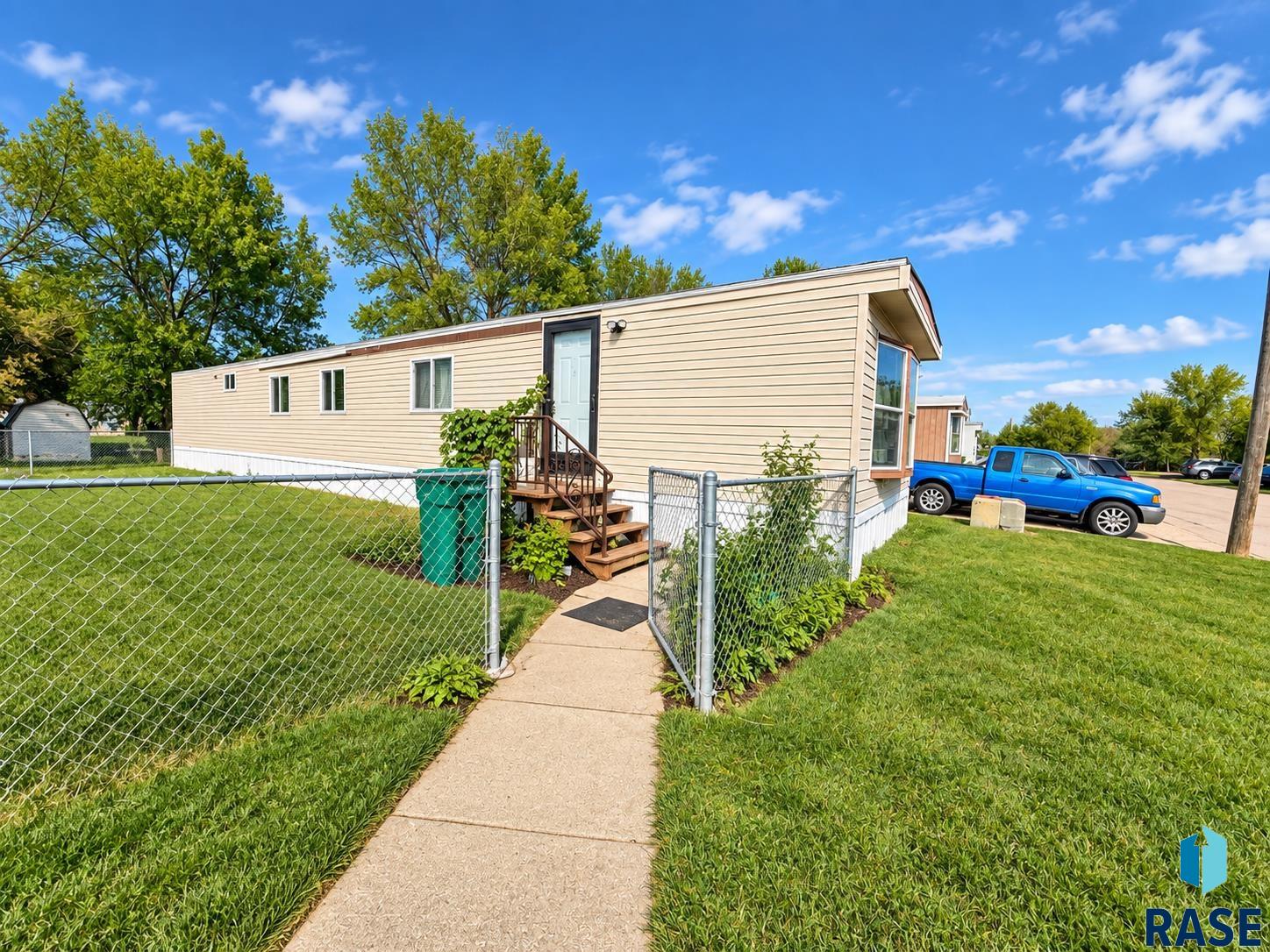6006 W Flamingo Pl, Sioux Falls