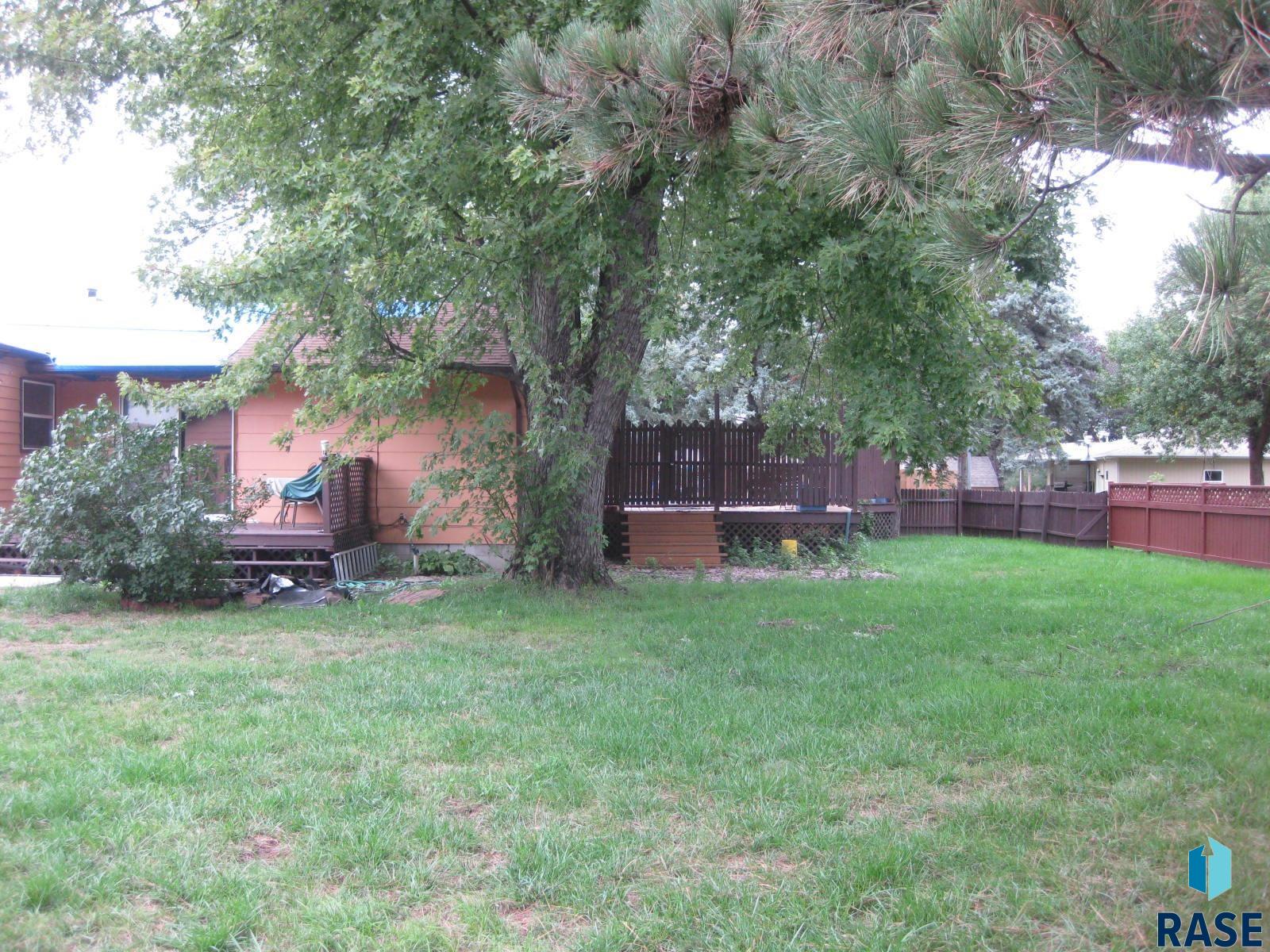 1112 Harrison Ave, Dell Rapids
