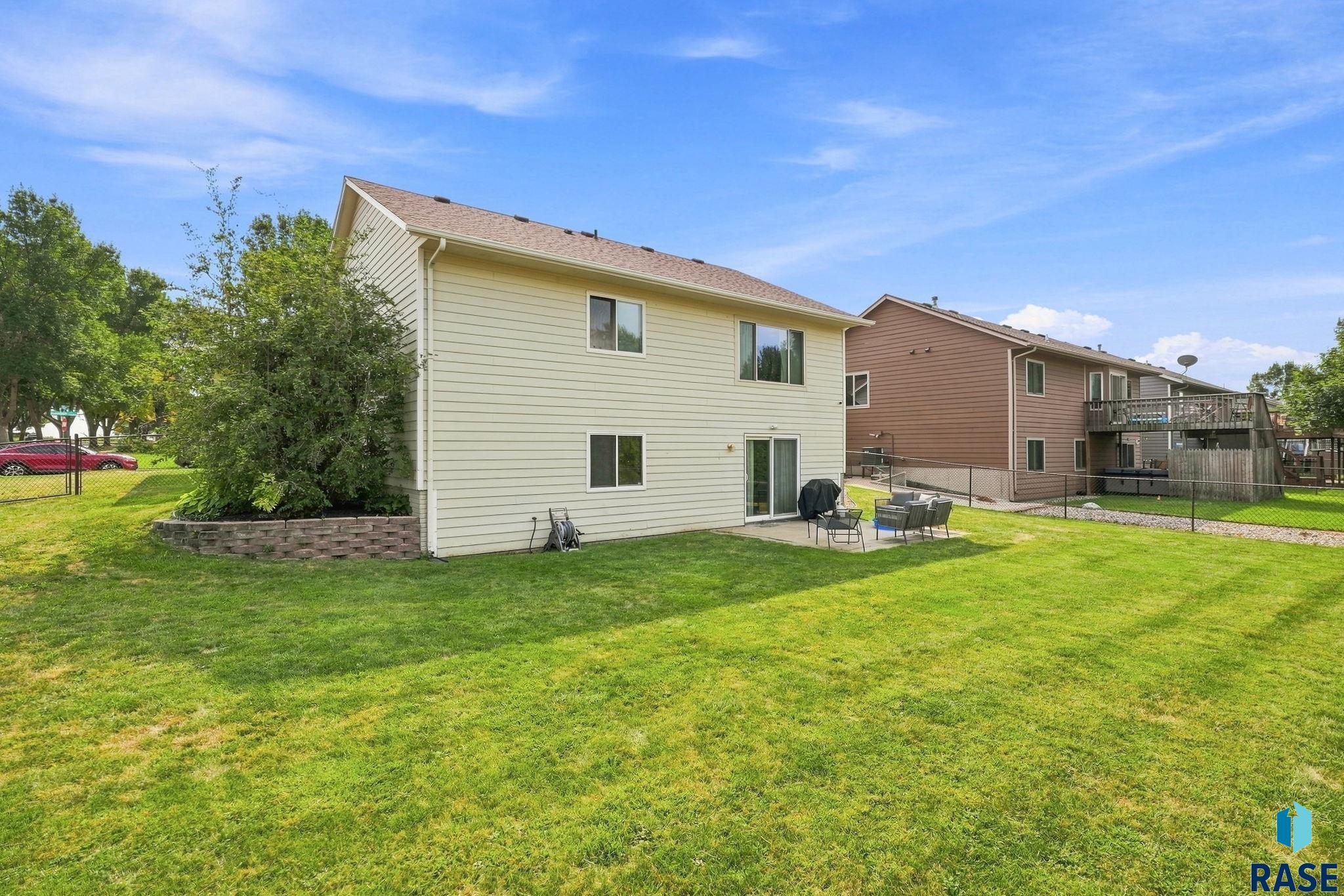 2738 Avondale Ct, Sioux Falls
