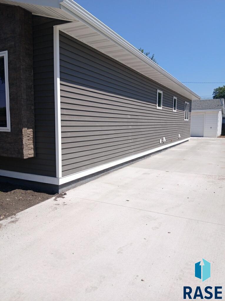 100 Elmwood Ave, Sioux Falls