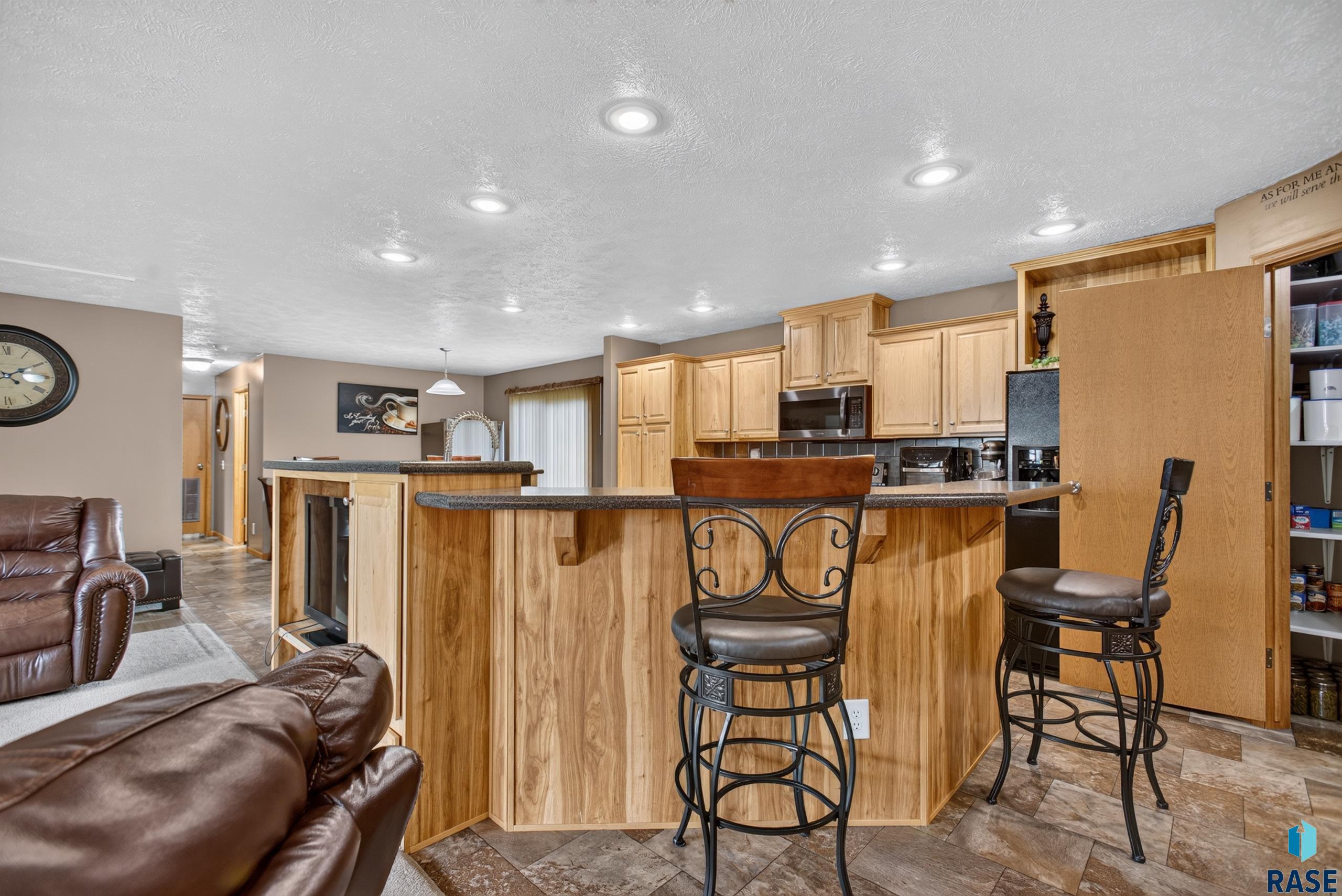 809 McKinley St, Lennox