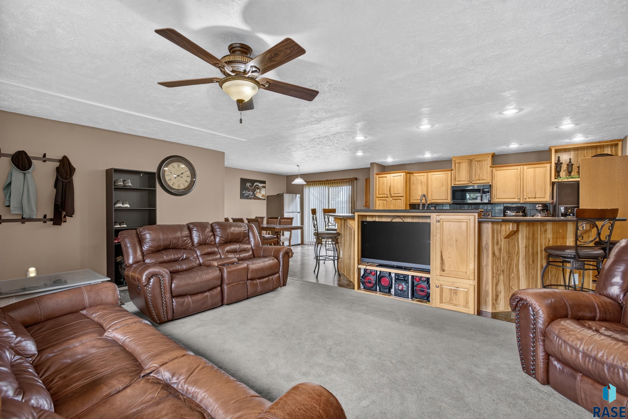 809 McKinley St, Lennox