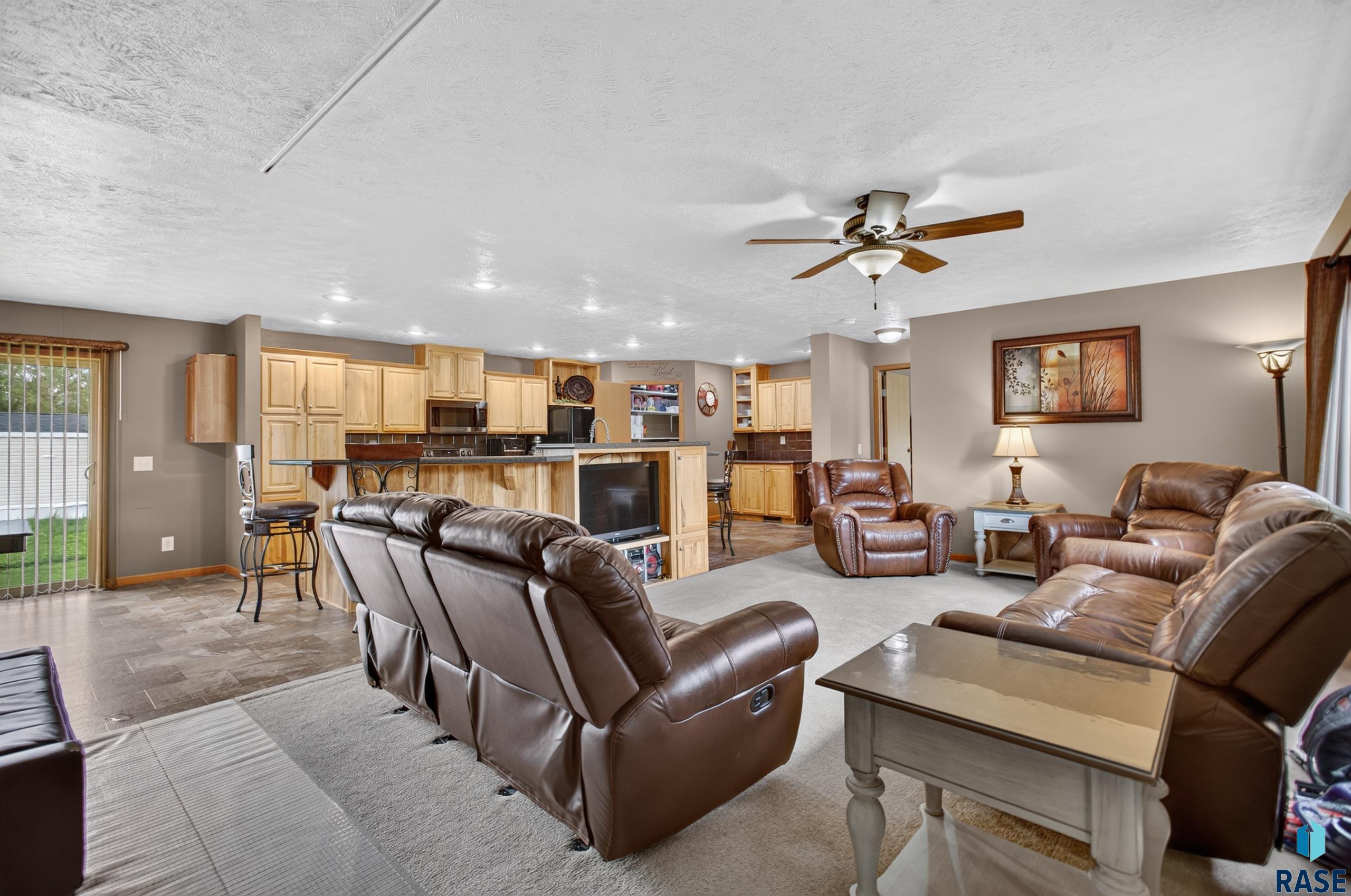 809 McKinley St, Lennox