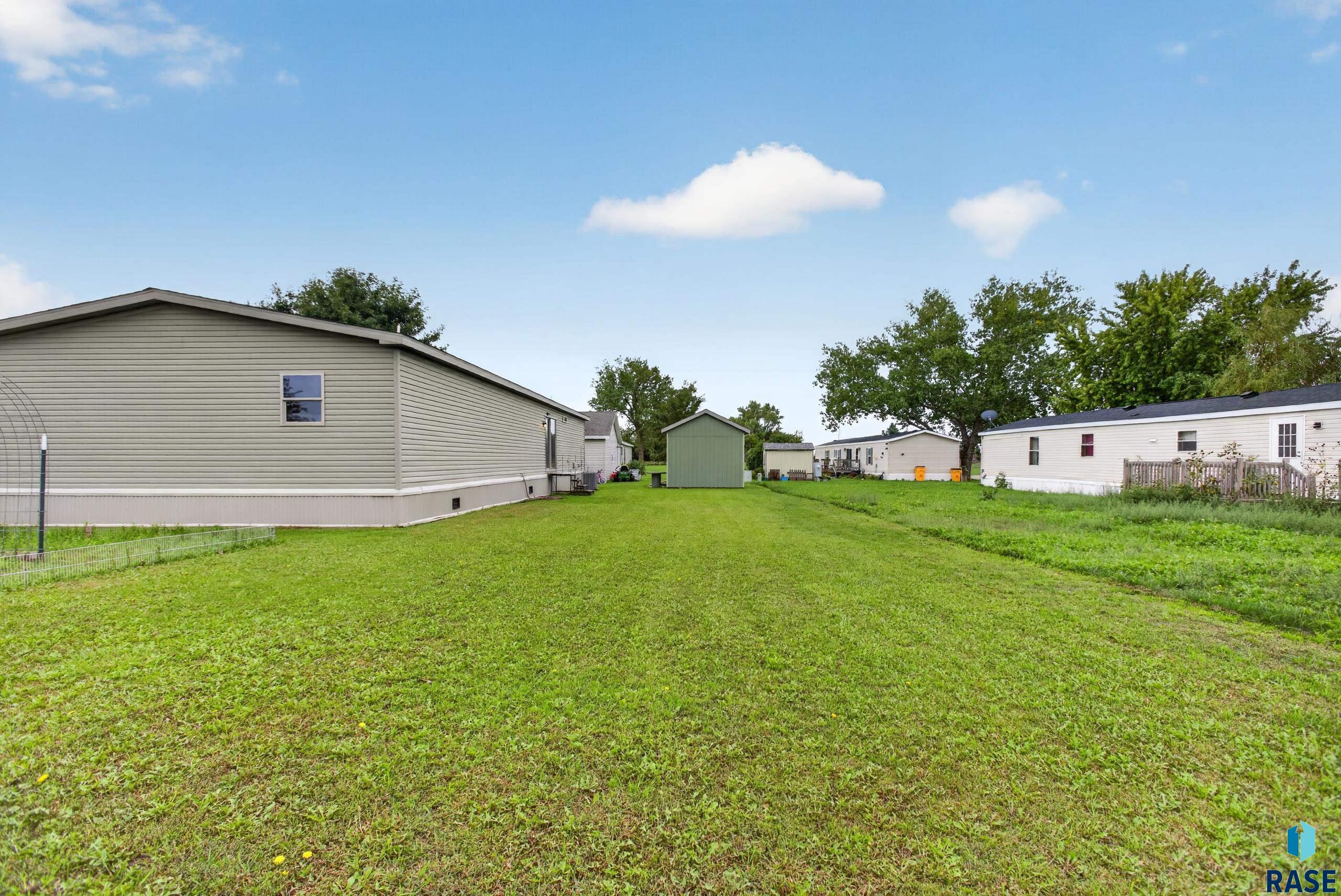 809 McKinley St, Lennox