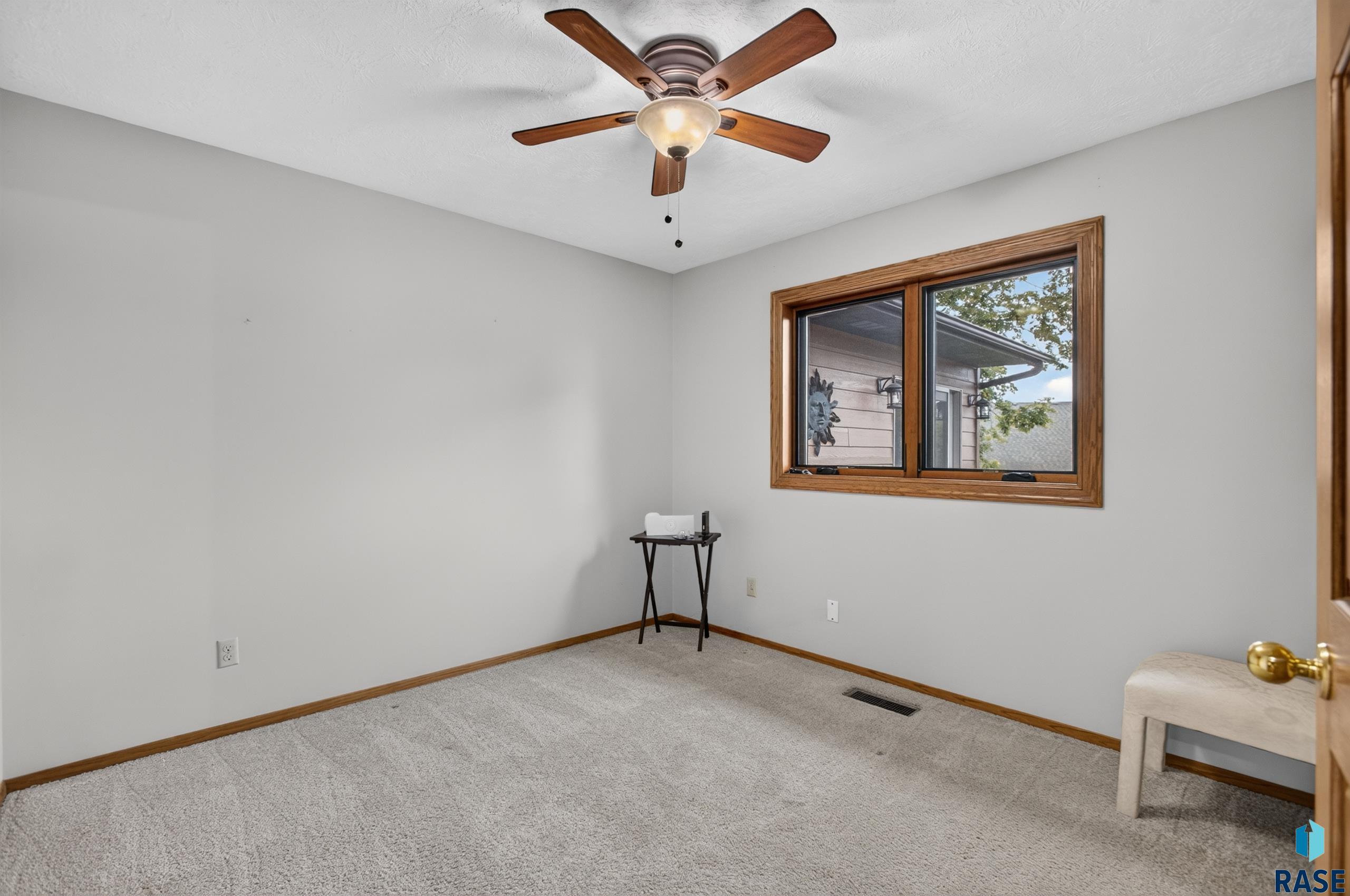 3006 Marson Dr, Sioux Falls