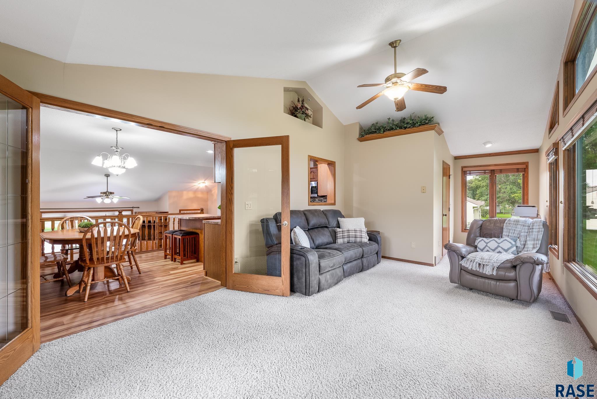 319 Hagemeyer Dr, Tea