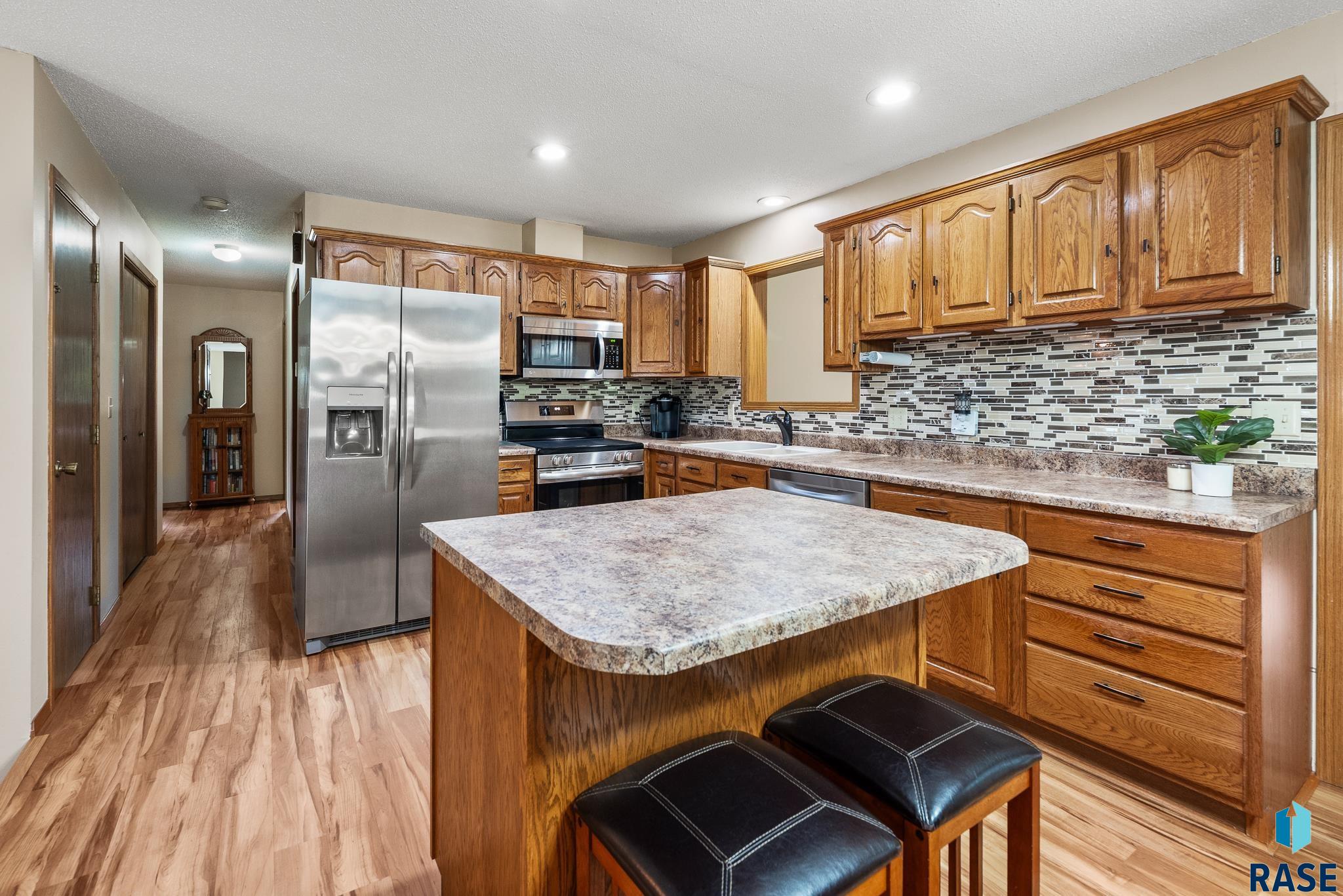 319 Hagemeyer Dr, Tea