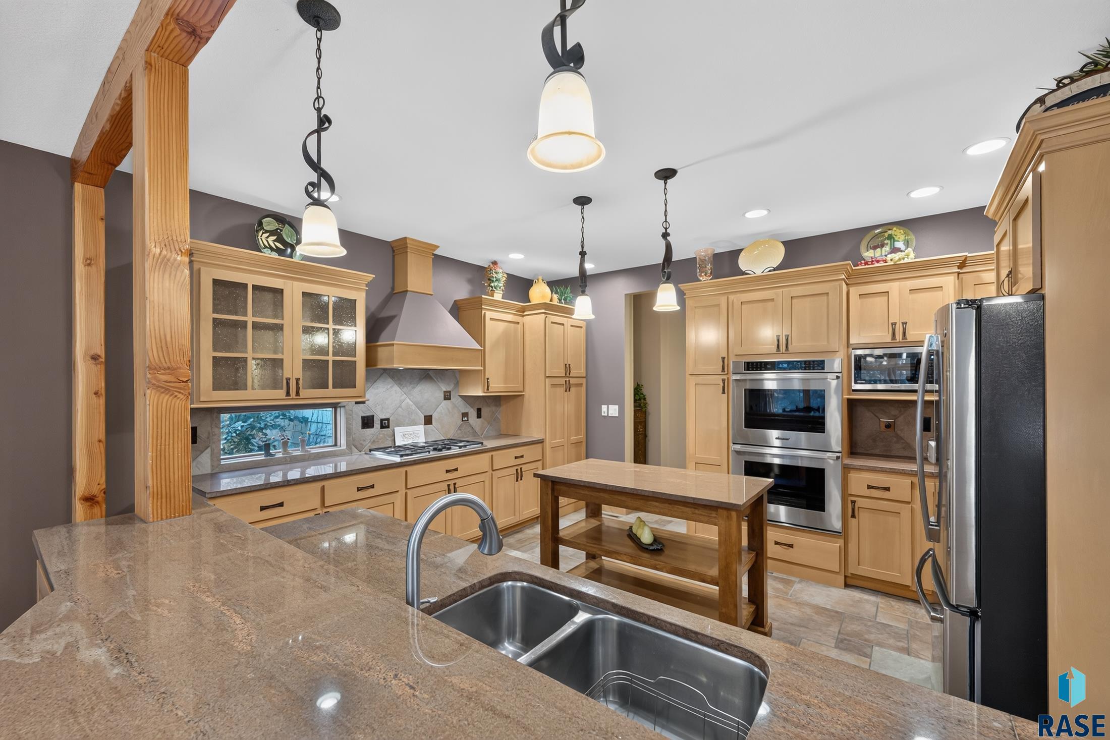 2208 Black Rock Cir, Sioux Falls