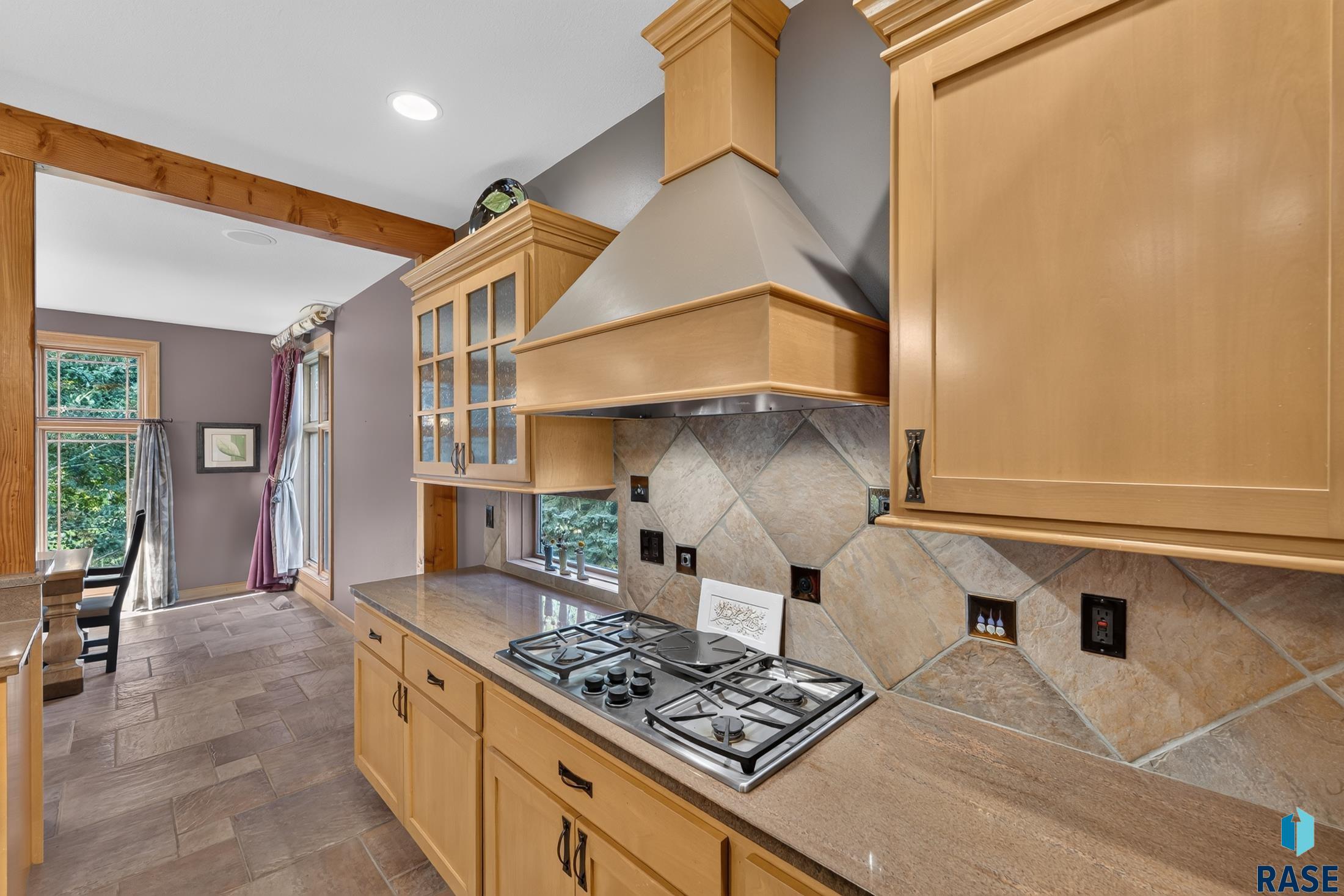 2208 Black Rock Cir, Sioux Falls