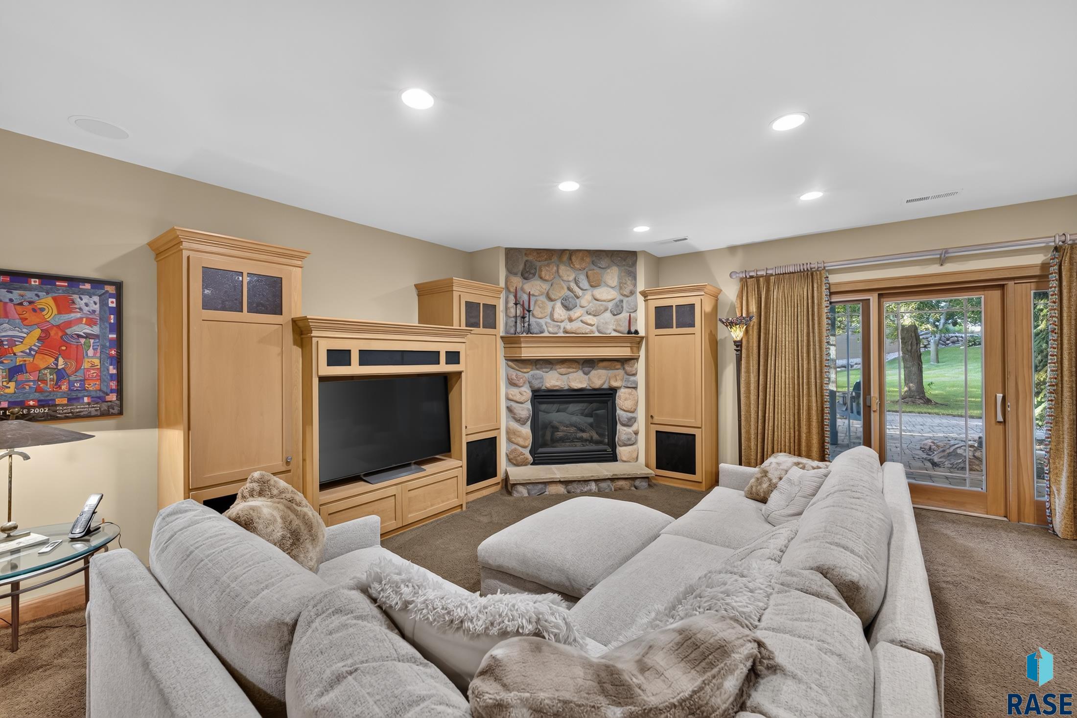 2208 Black Rock Cir, Sioux Falls