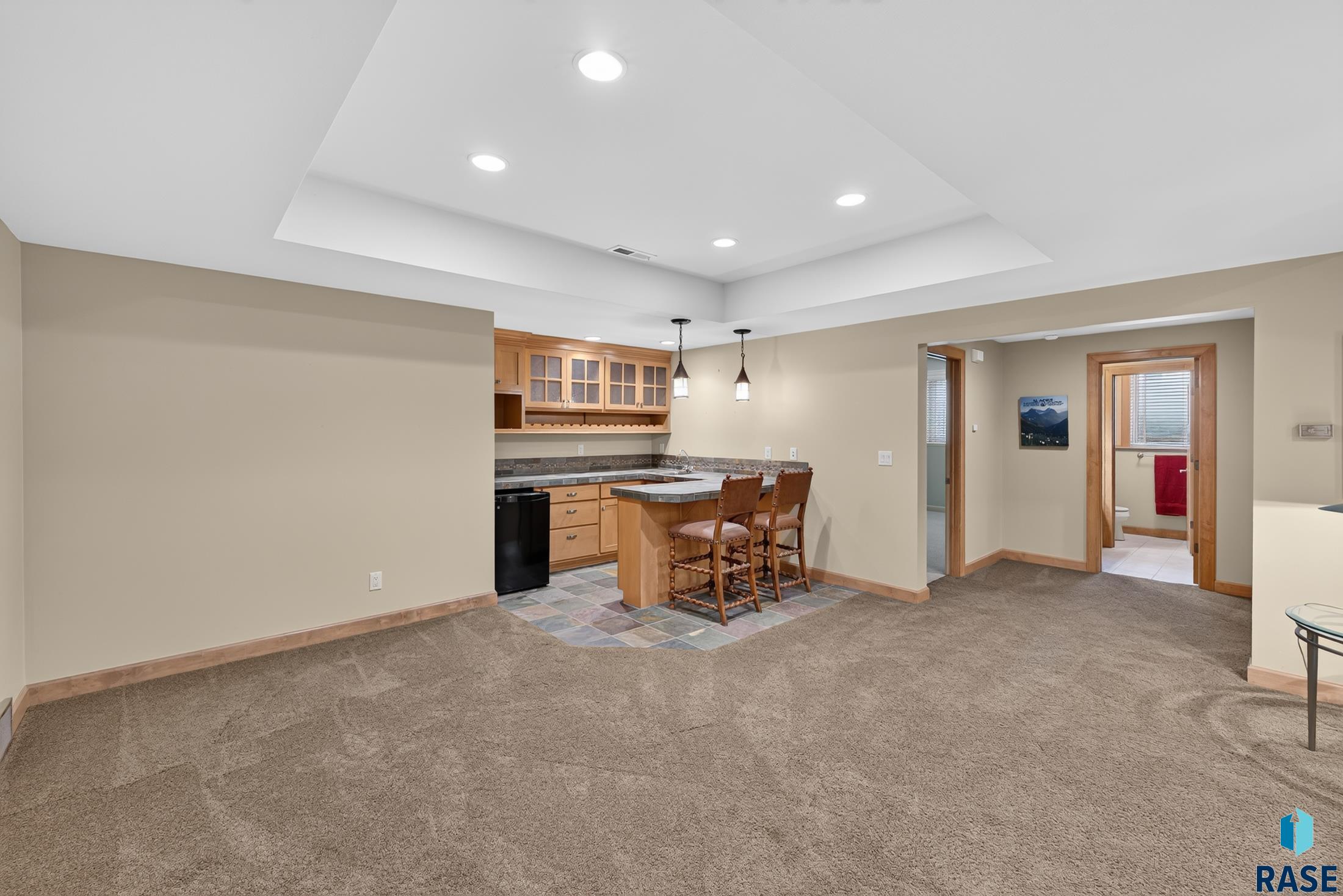 2208 Black Rock Cir, Sioux Falls