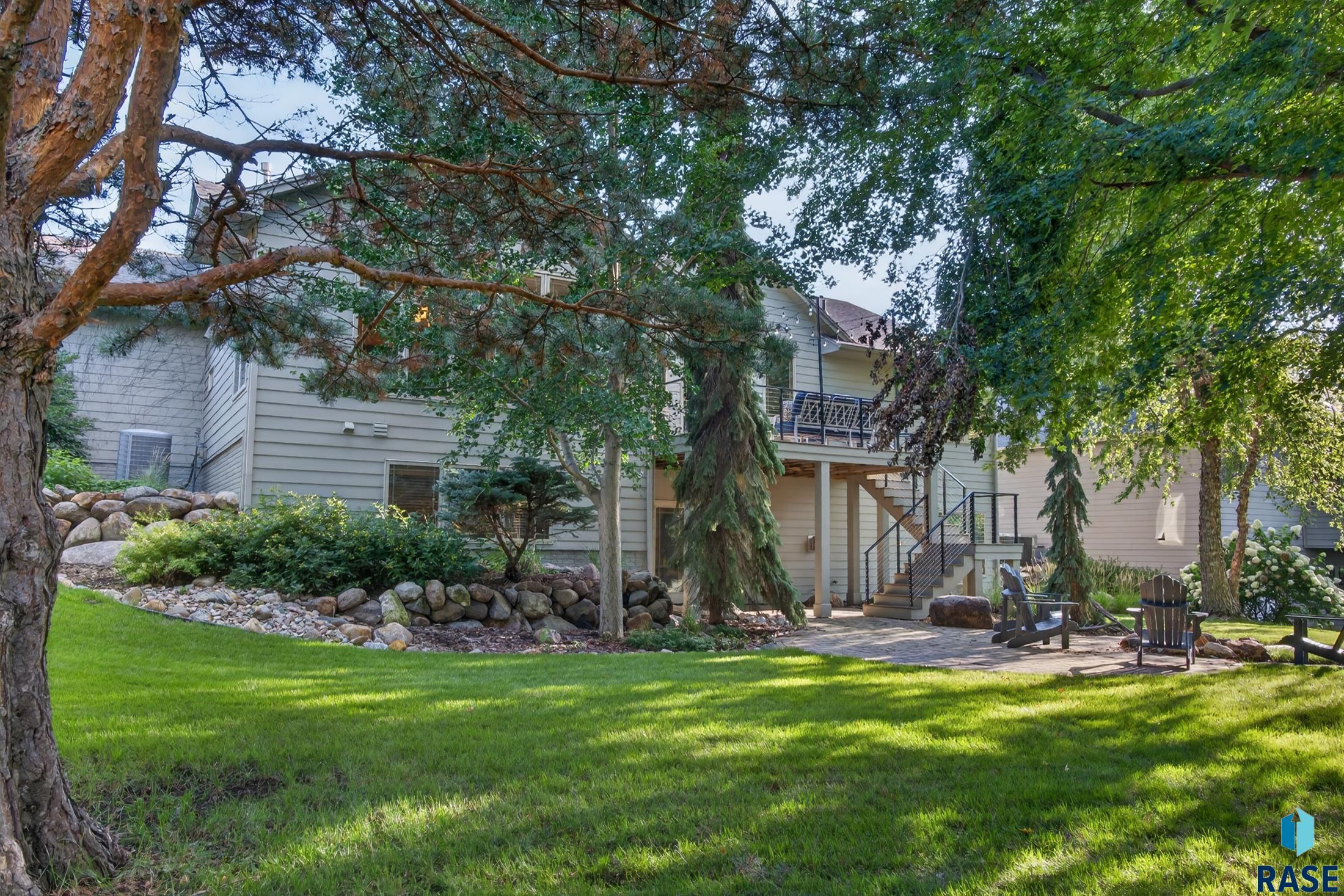 2208 Black Rock Cir, Sioux Falls
