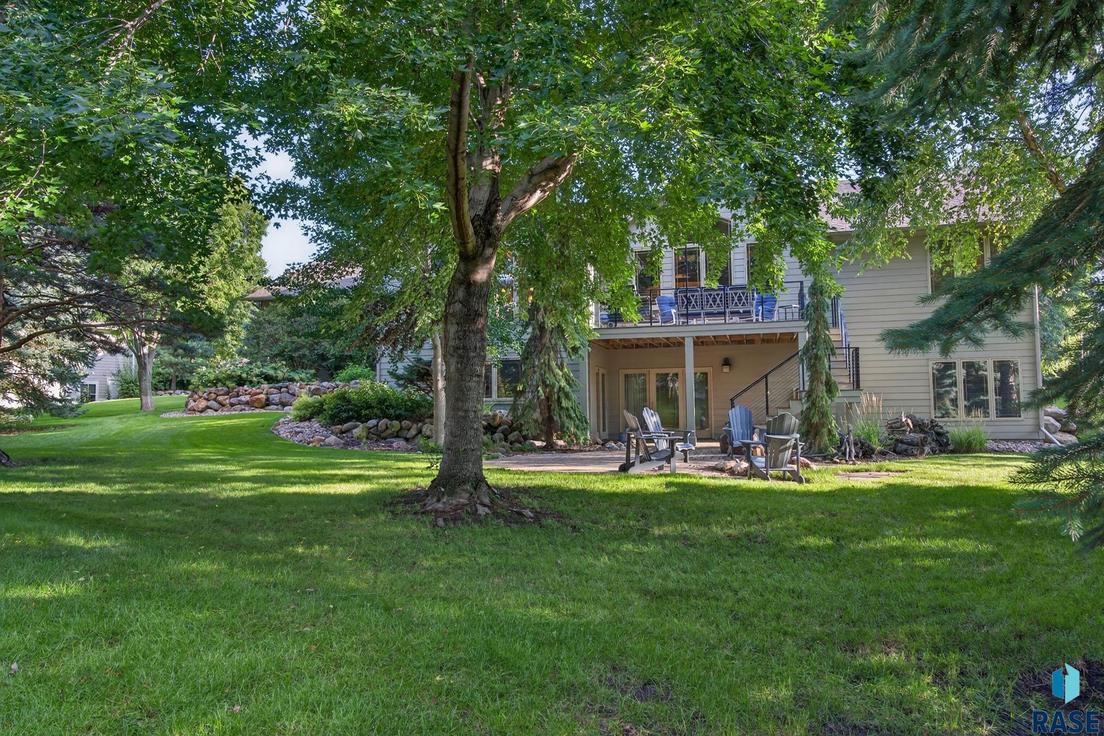 2208 Black Rock Cir, Sioux Falls