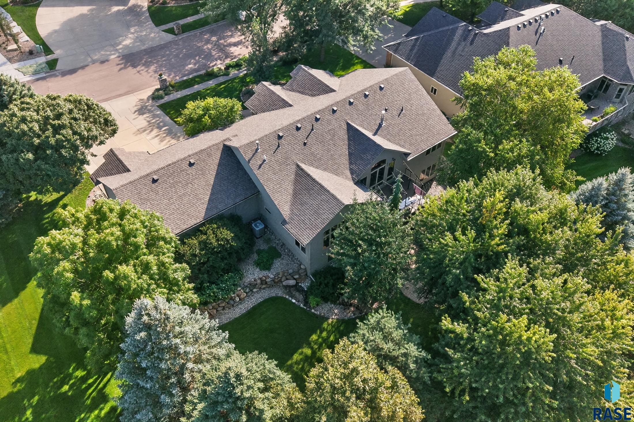 2208 Black Rock Cir, Sioux Falls