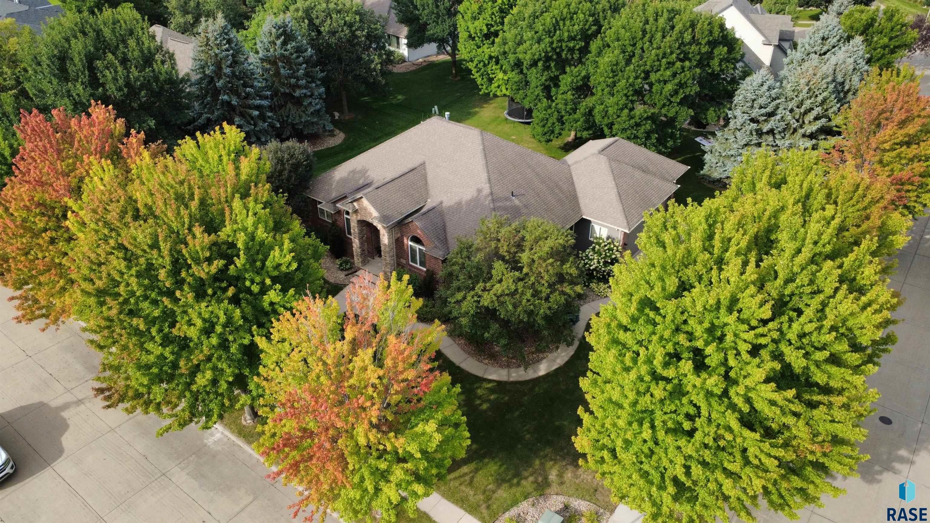 6205 Pinehurst Ct, Sioux Falls