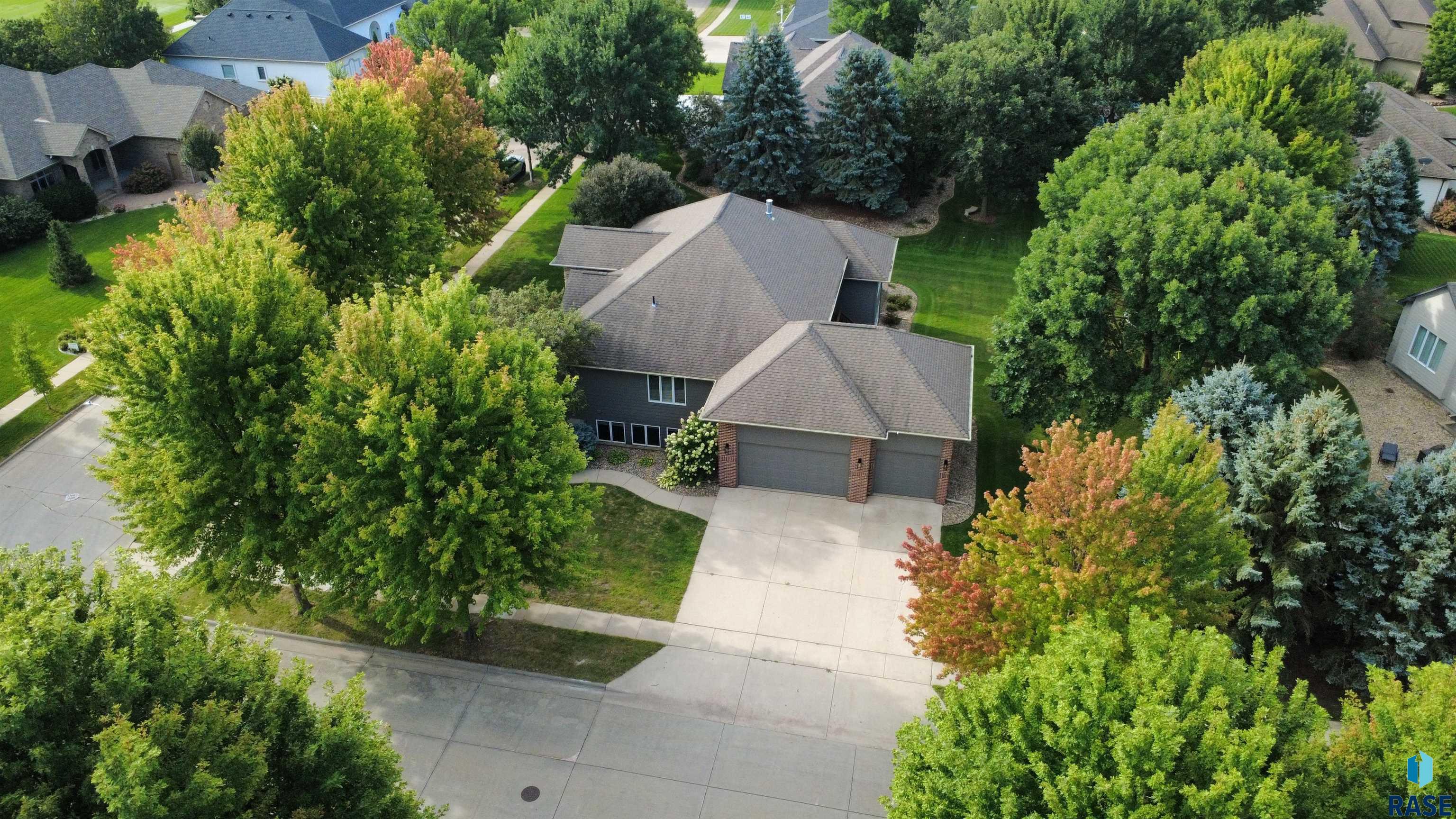 6205 Pinehurst Ct, Sioux Falls