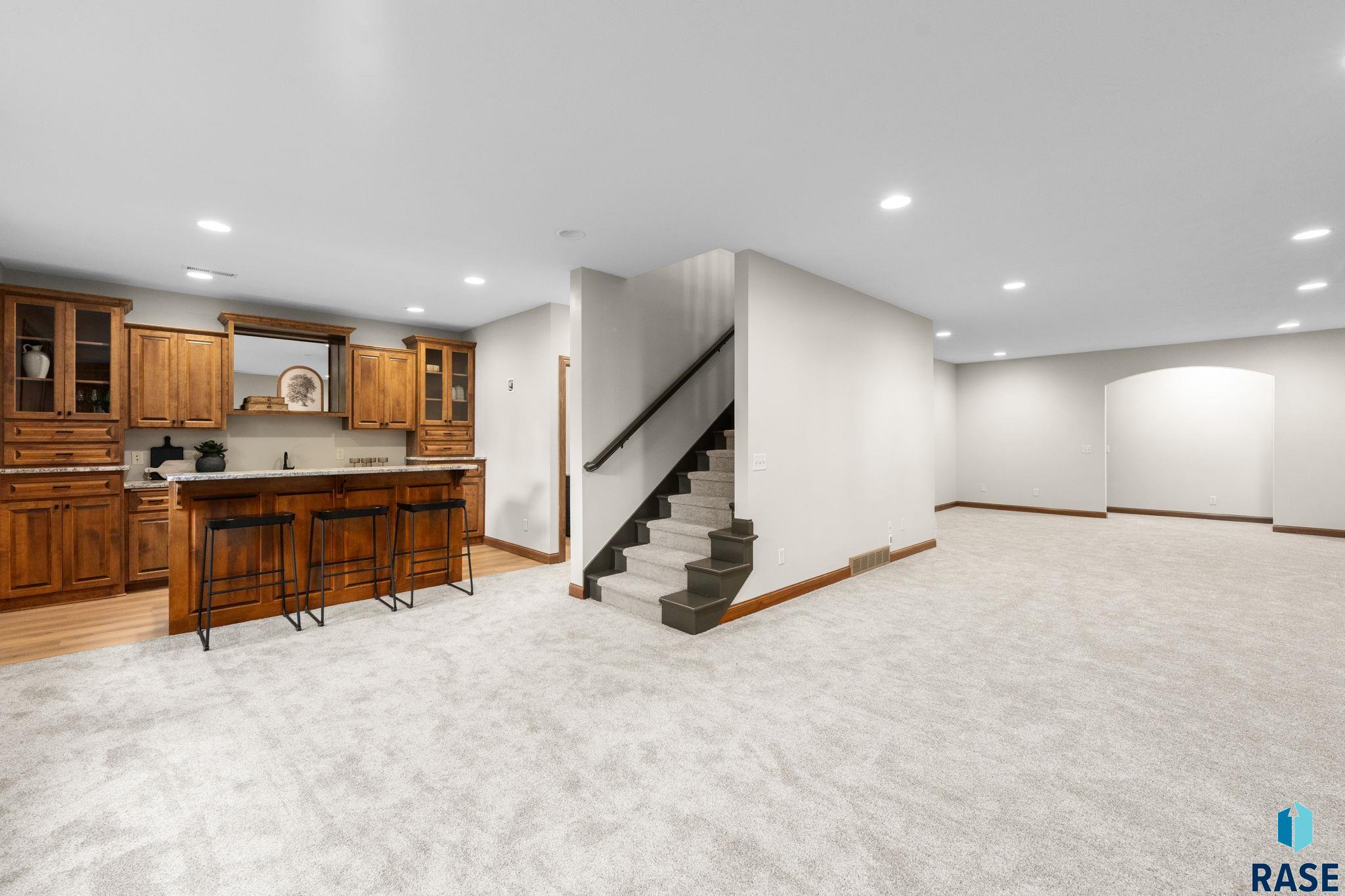 6205 Pinehurst Ct, Sioux Falls