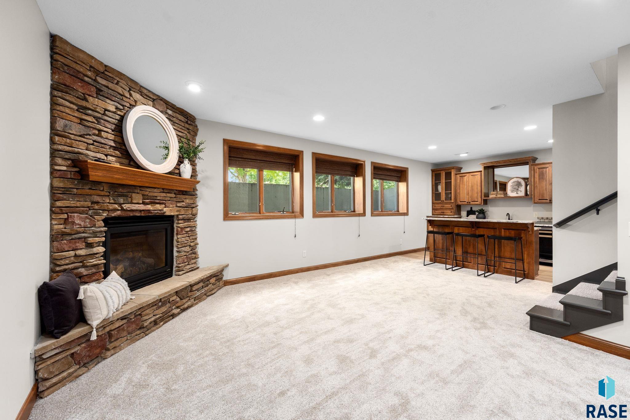 6205 Pinehurst Ct, Sioux Falls