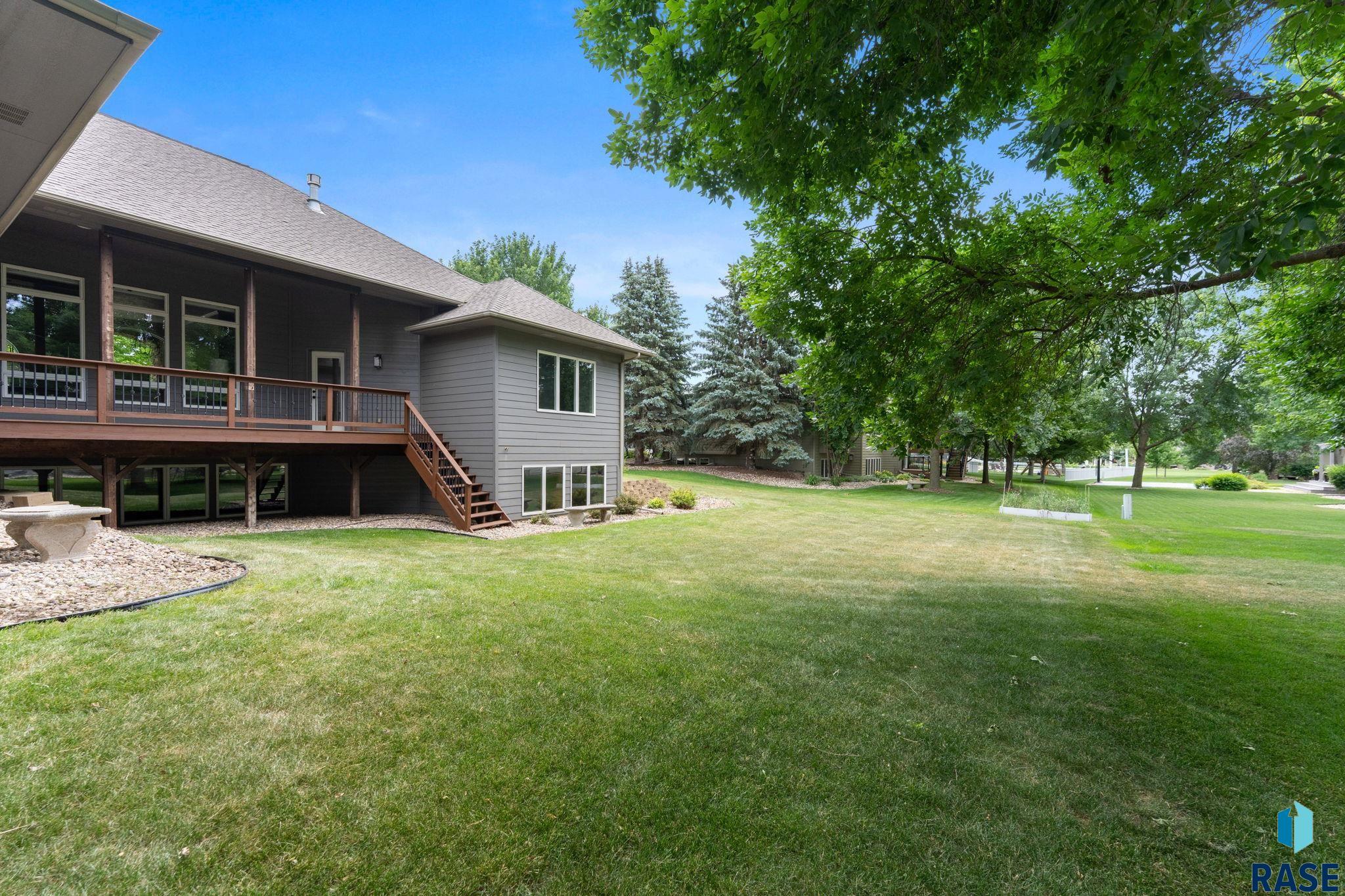 6205 Pinehurst Ct, Sioux Falls