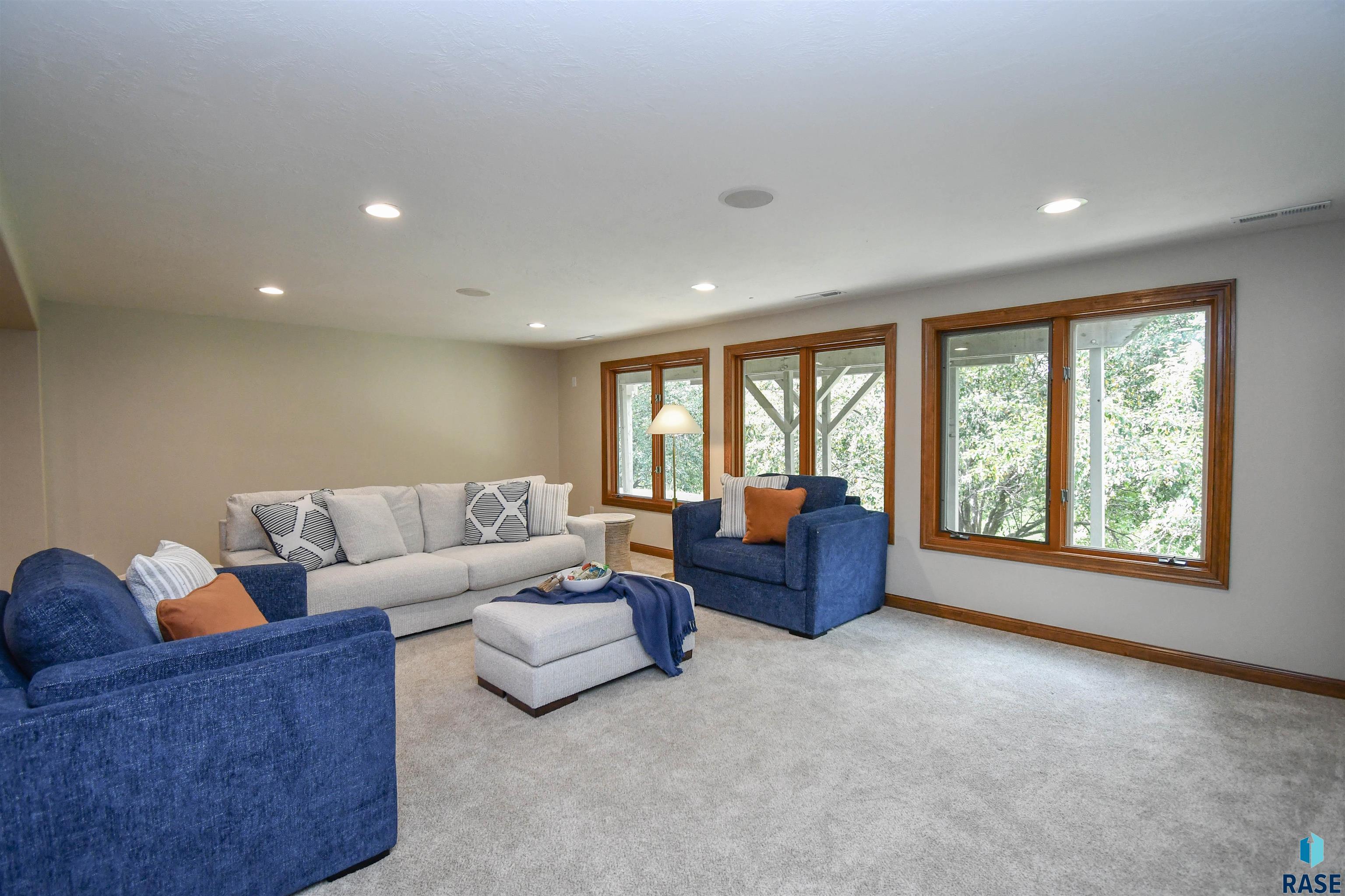 4805 Caraway Cir, Sioux Falls
