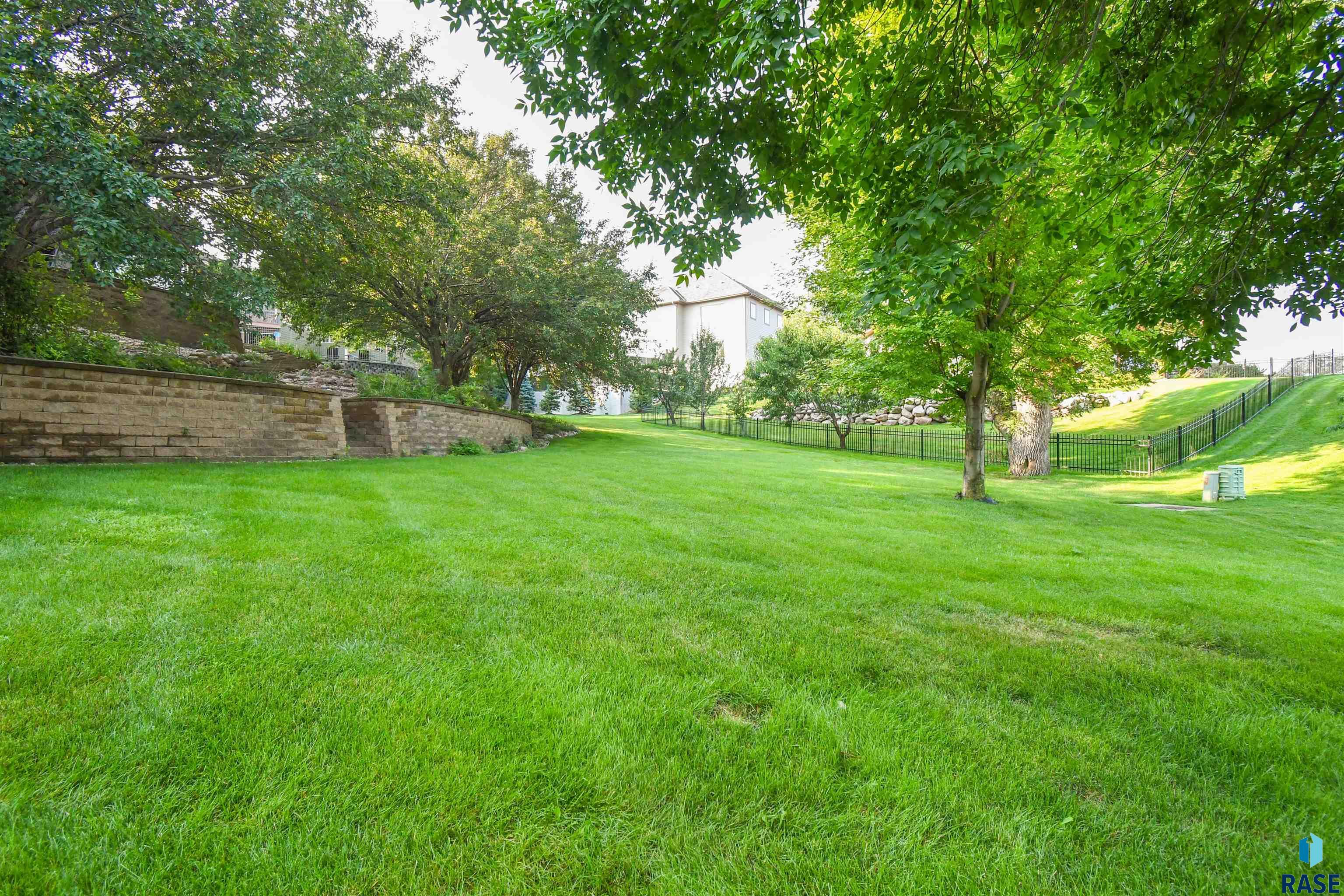 4805 Caraway Cir, Sioux Falls