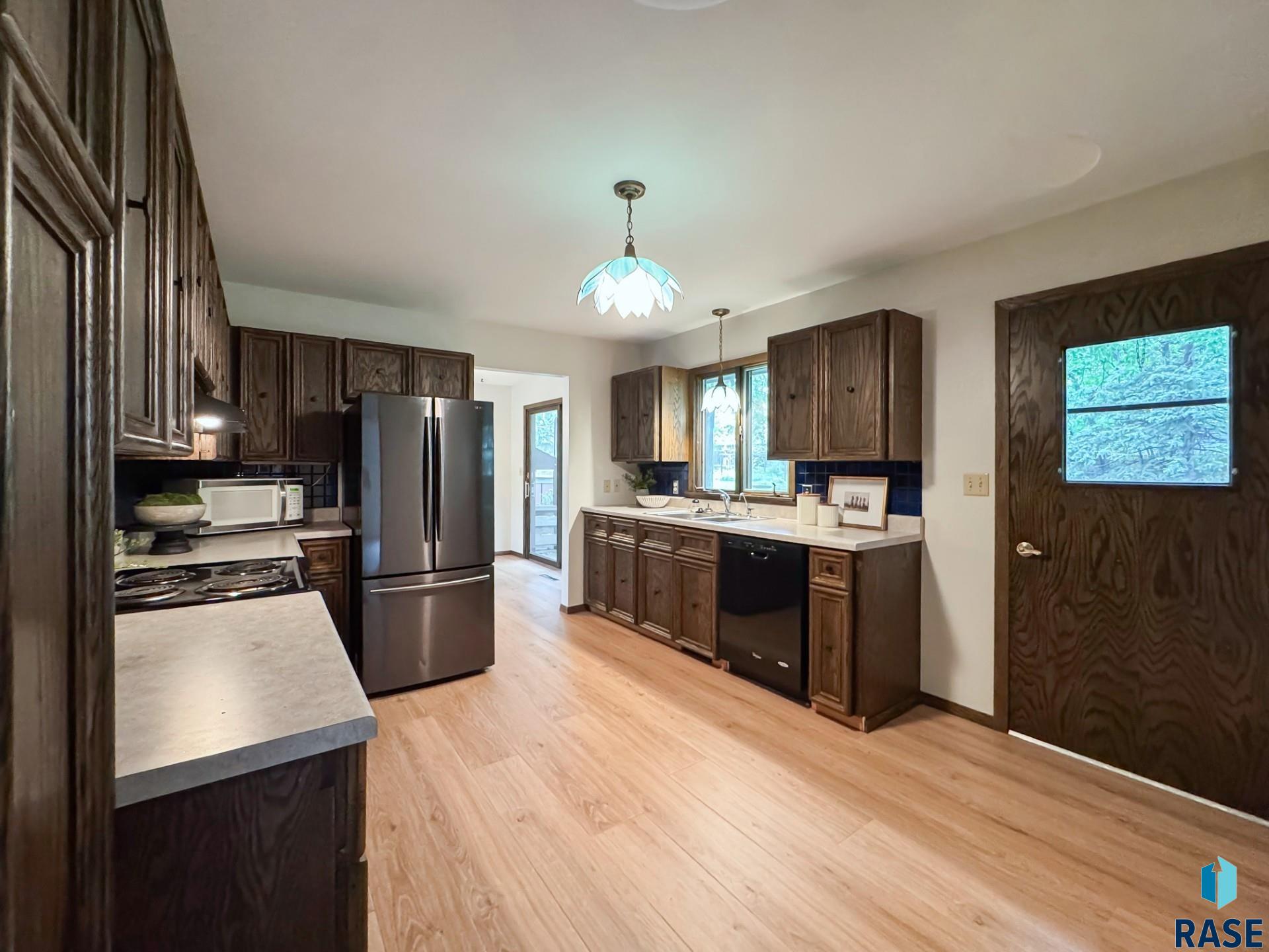 555 Danon Dr