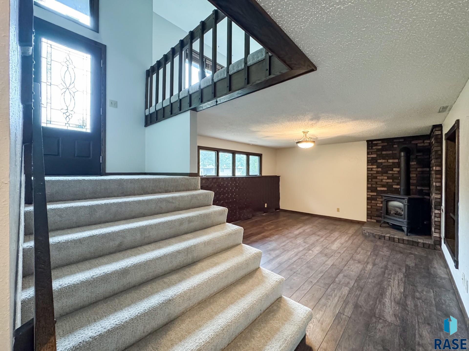555 Danon Dr