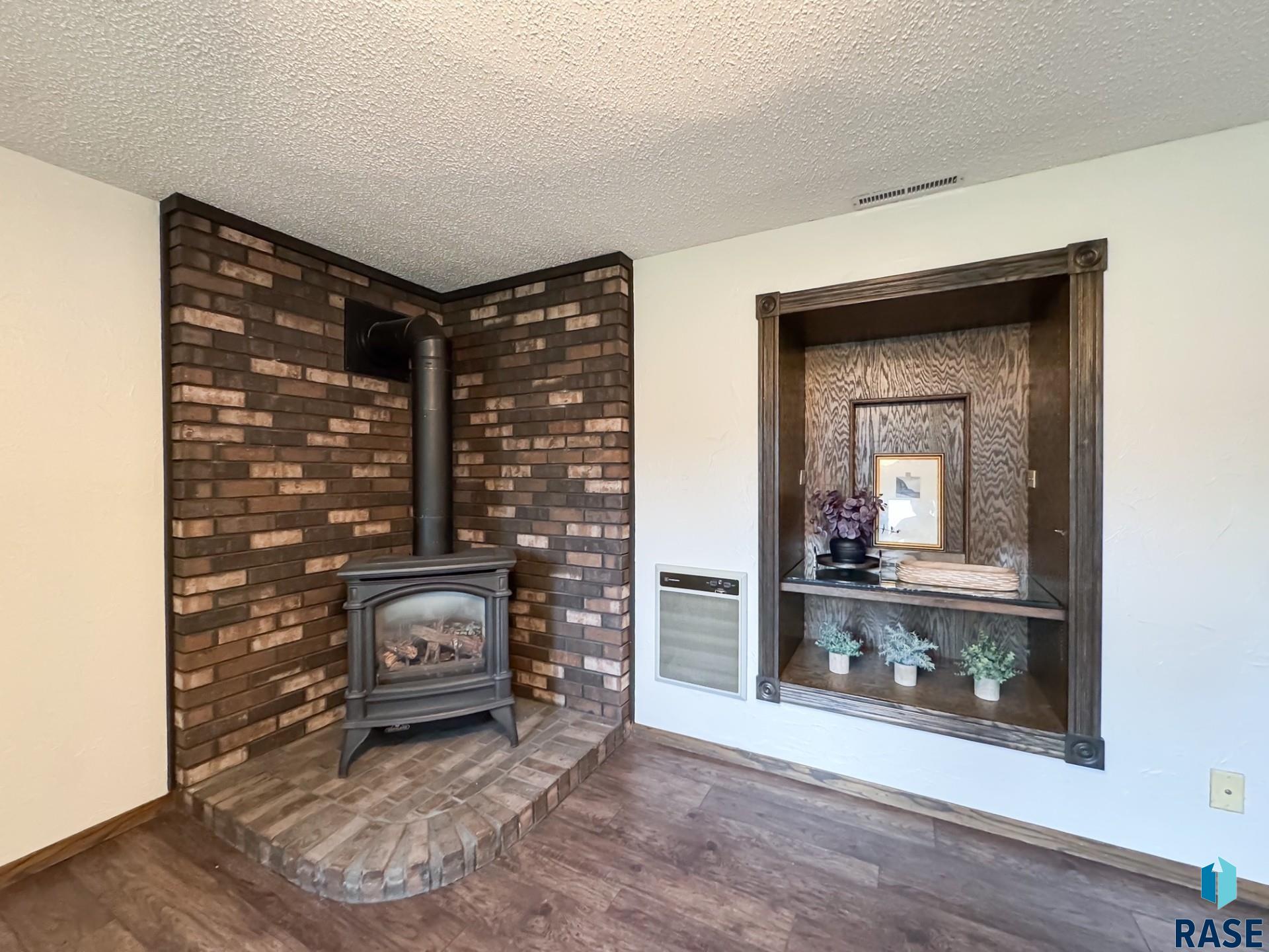 555 Danon Dr