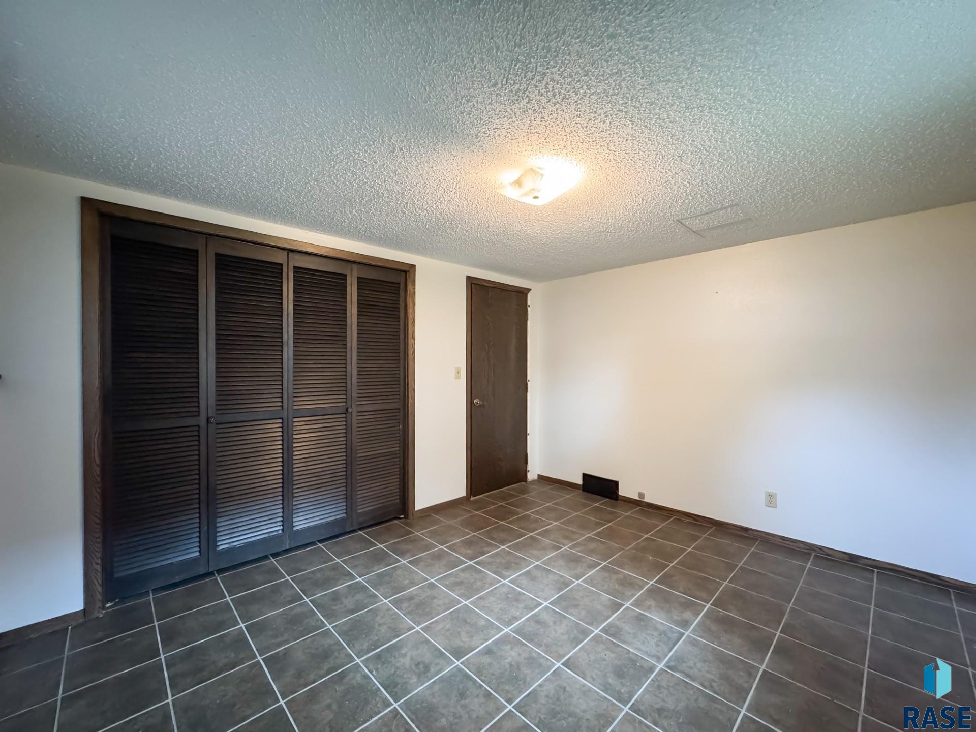 555 Danon Dr