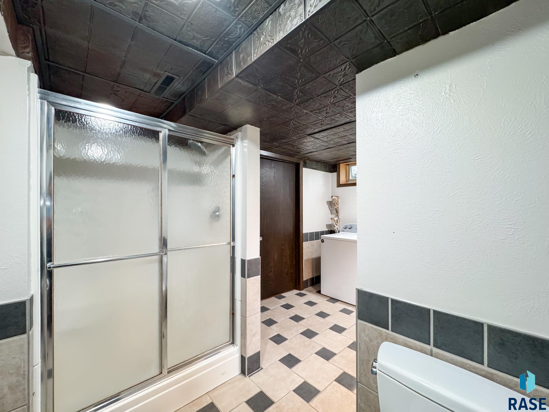 555 Danon Dr