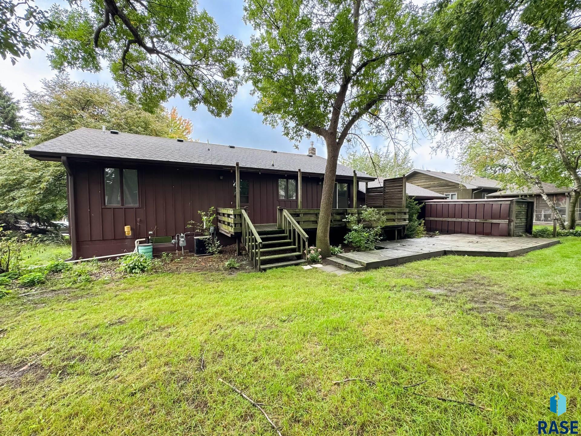 555 Danon Dr