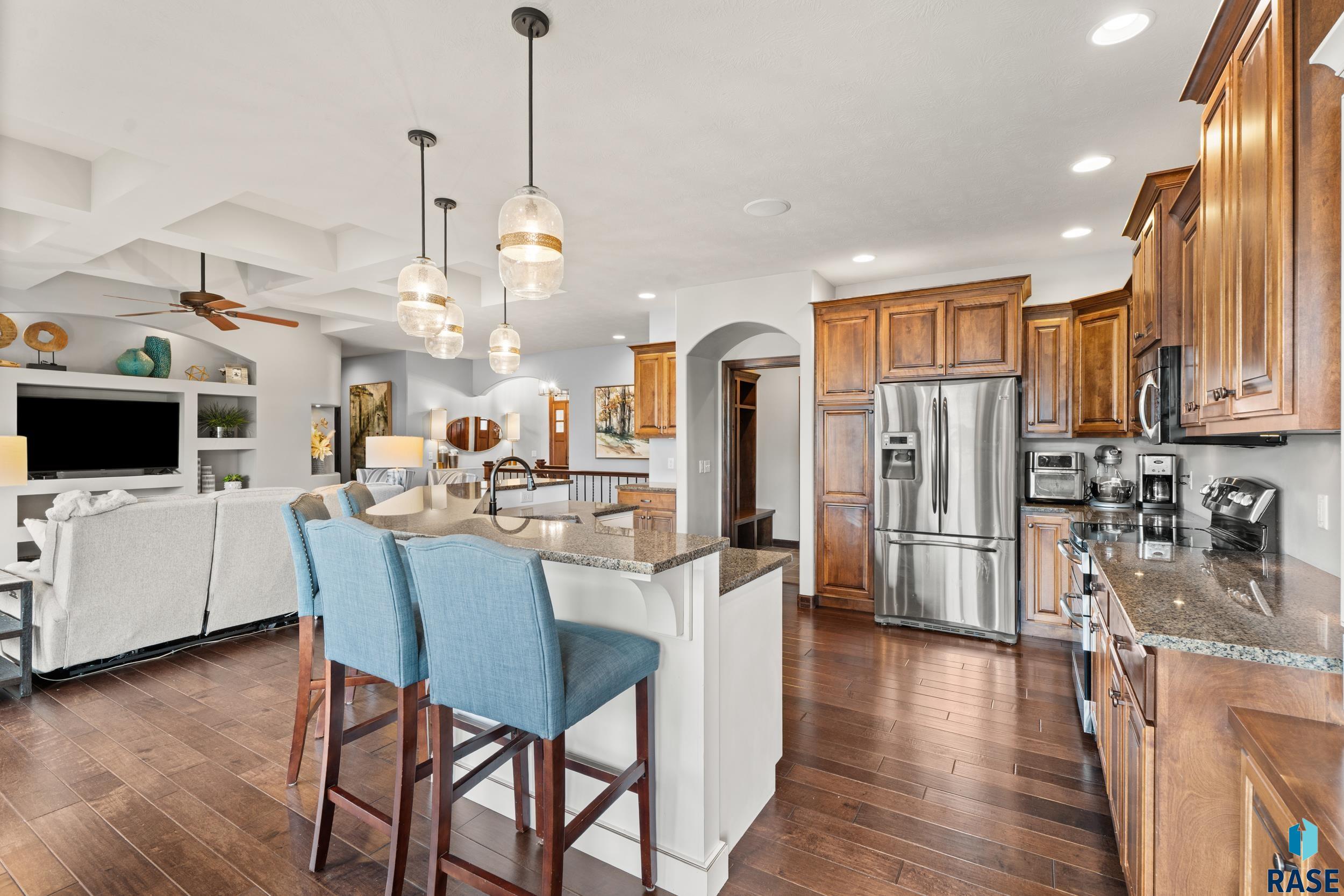 8012 Grass Creek Dr, Sioux Falls