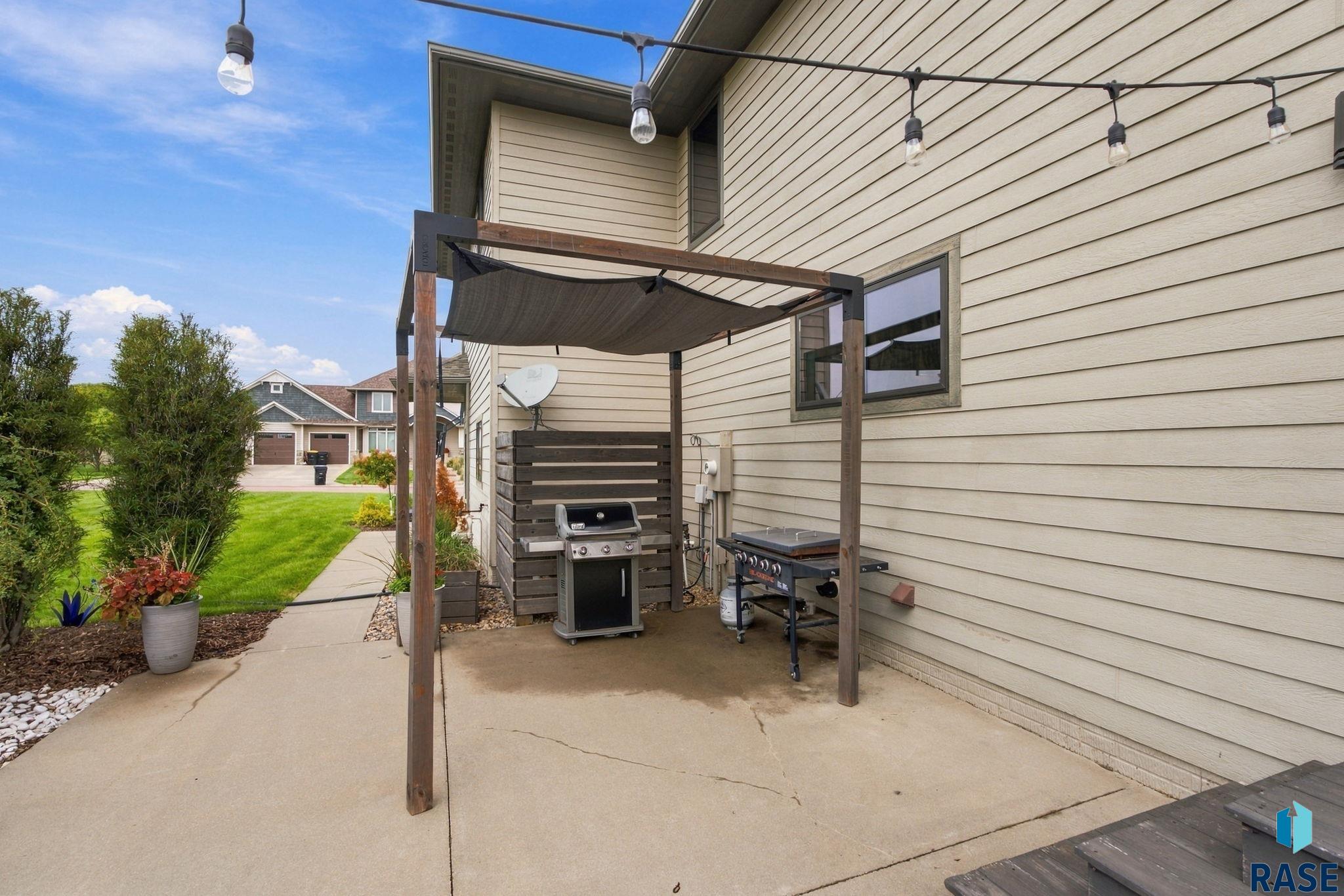 7601 Ridgestone Dr, Sioux Falls
